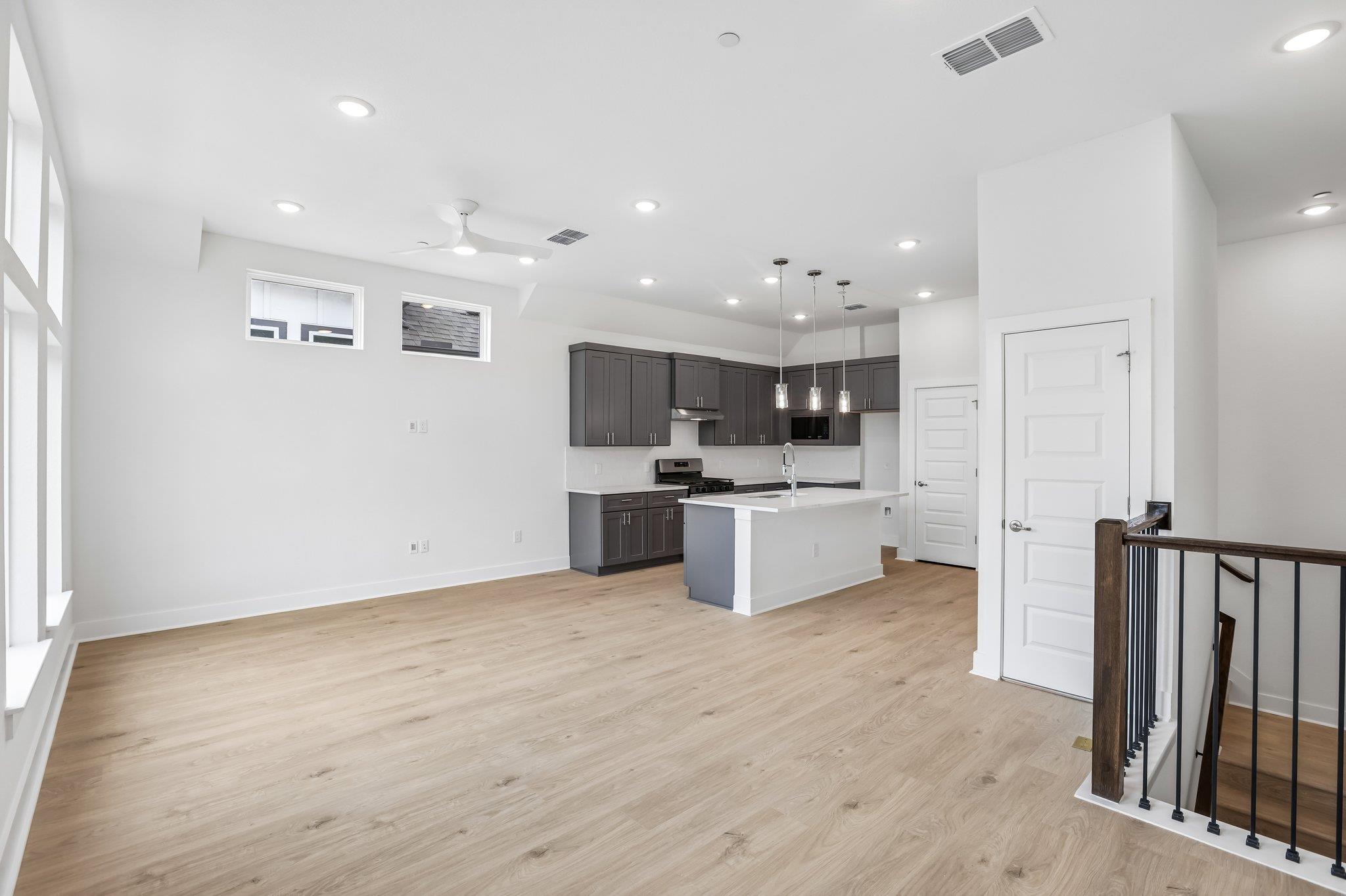 2nd image of 200 W 56th St #1104, Austin, TX 78751 | MLS# 5841376