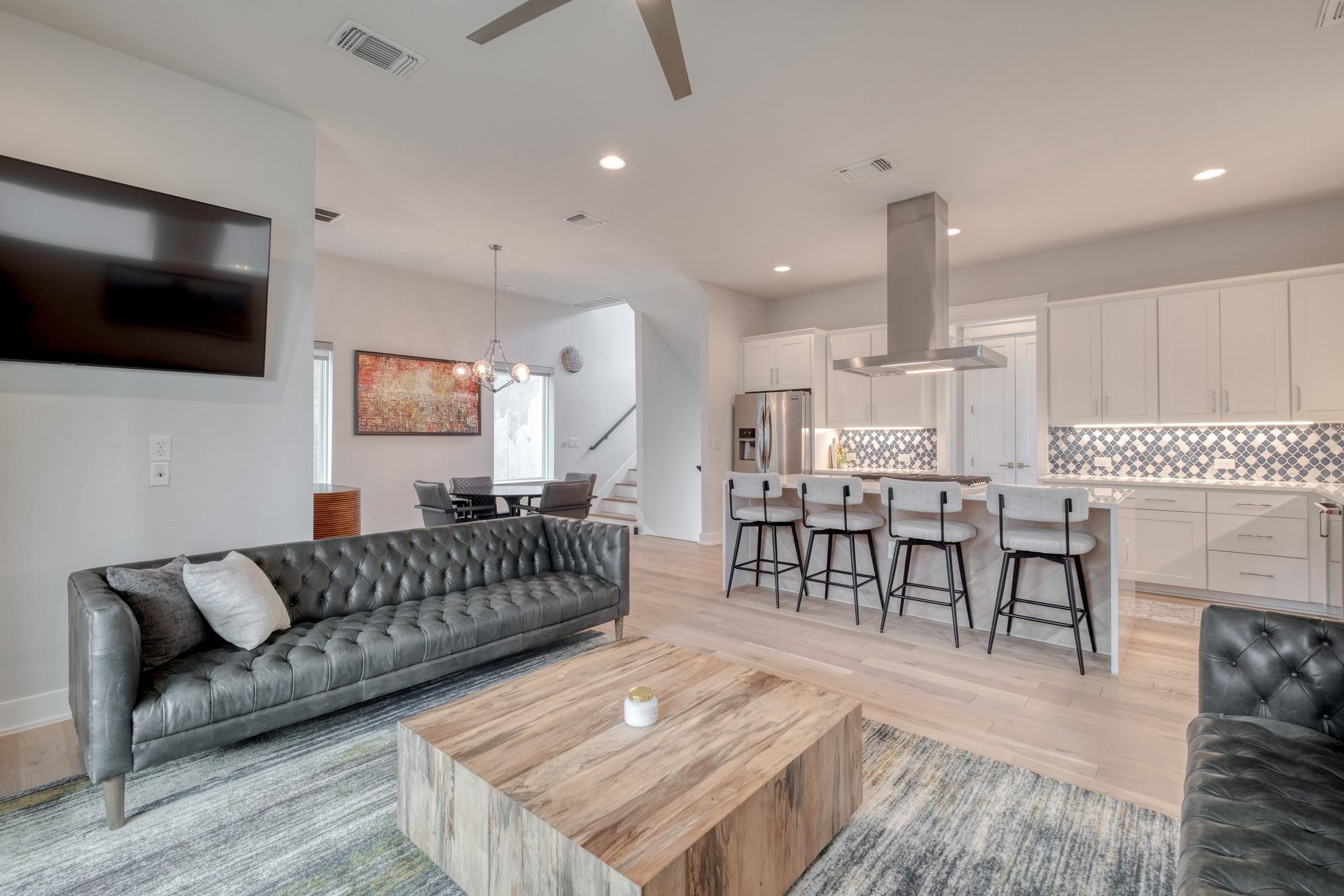2nd image of 5002 E Pecan Springs Rd #7, Austin, TX 78723 | MLS# 9138577