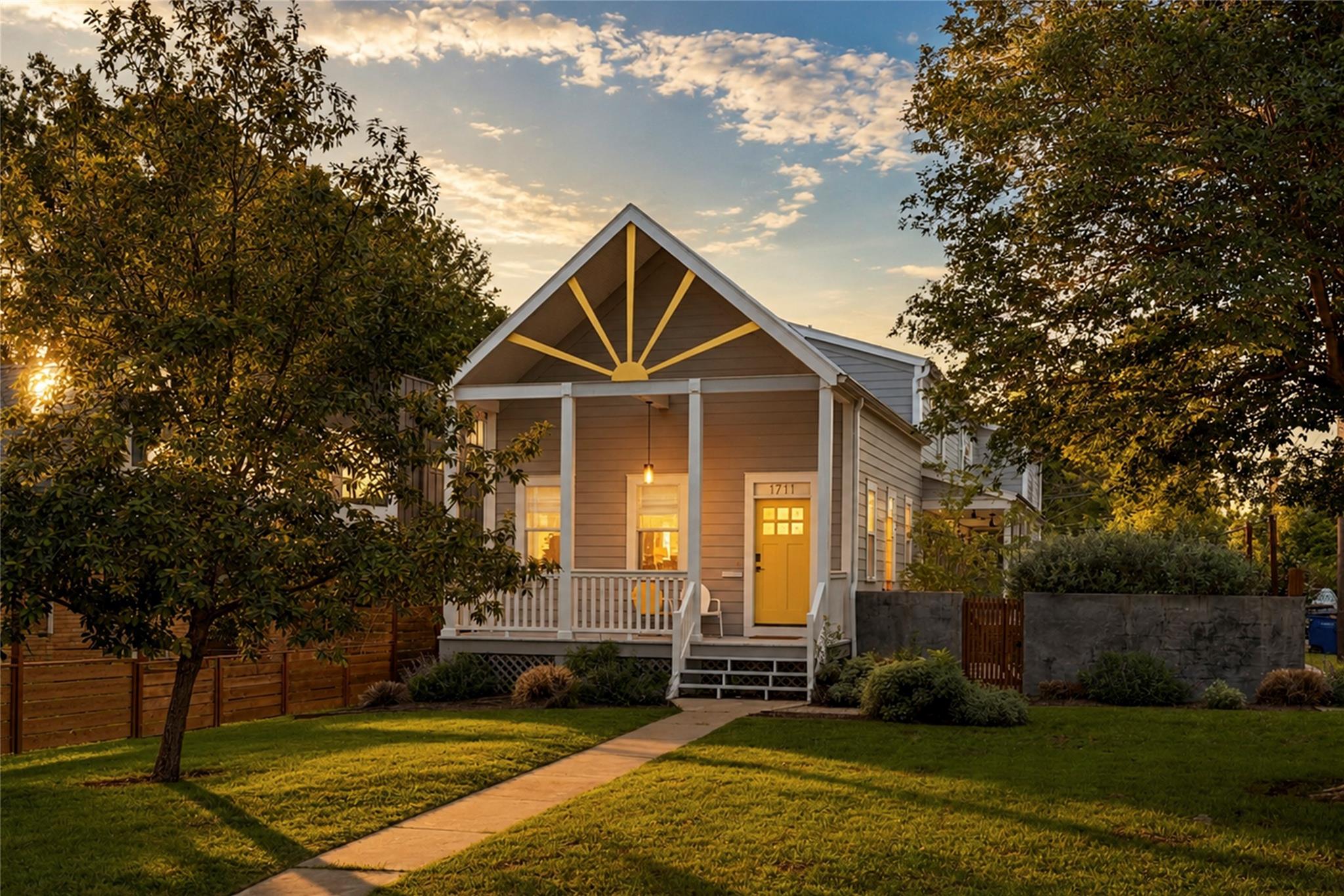 1st image of 1711 Kenwood Ave, Austin, TX 78704 | MLS# 6091587