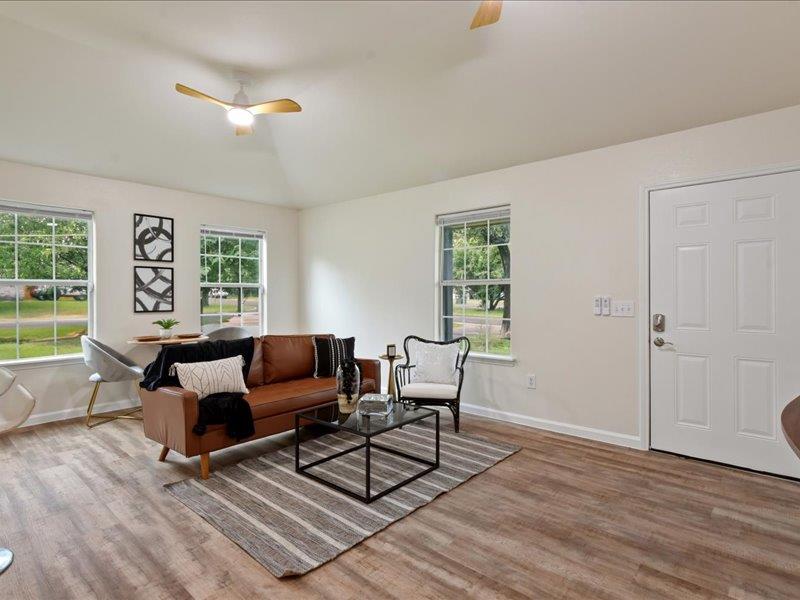 4th image of 1500 Clyde St, San Marcos, TX 78666 | MLS# 5000428