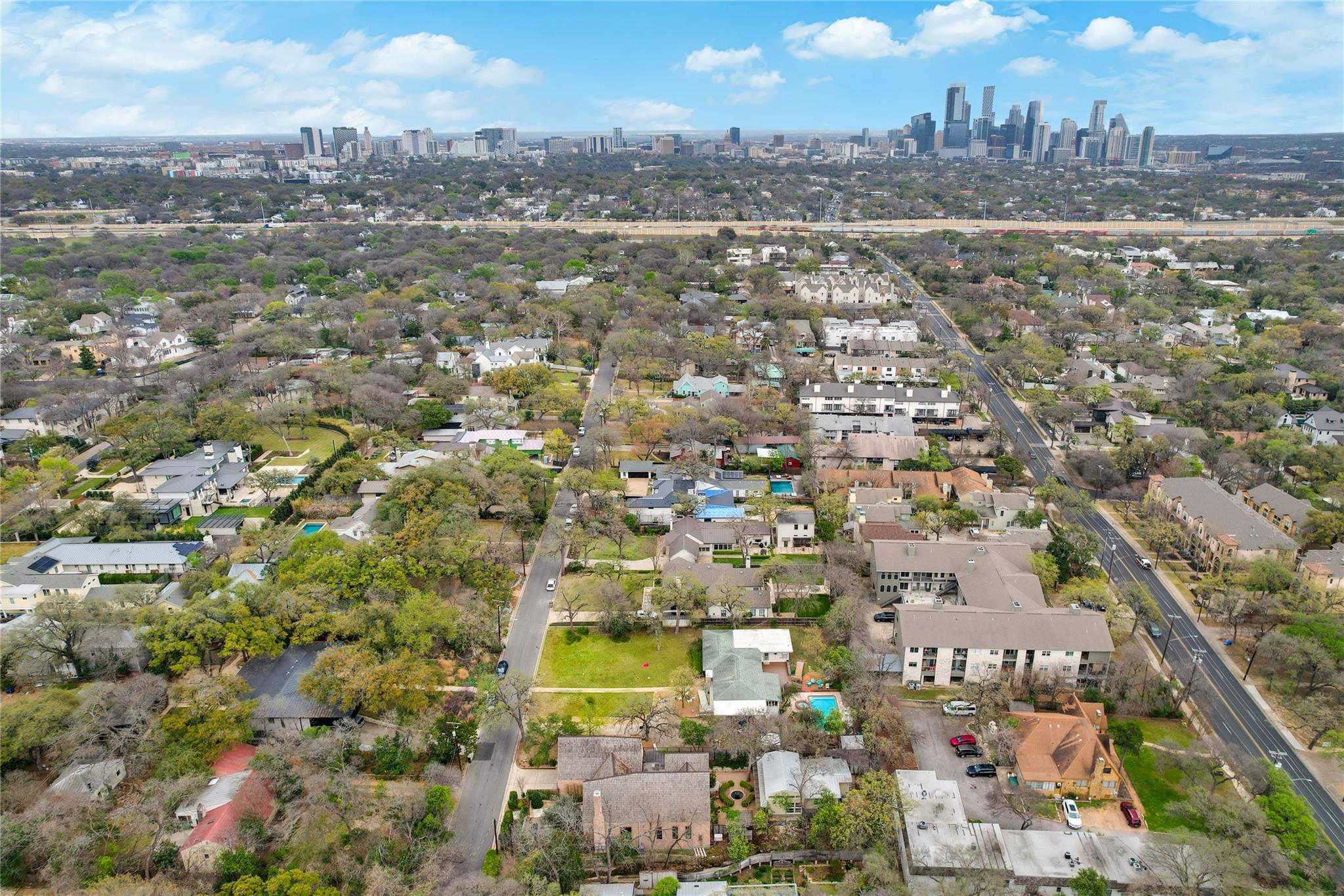 5th image of 2511 Bridle Path, Austin, TX 78703 | MLS# 4086373