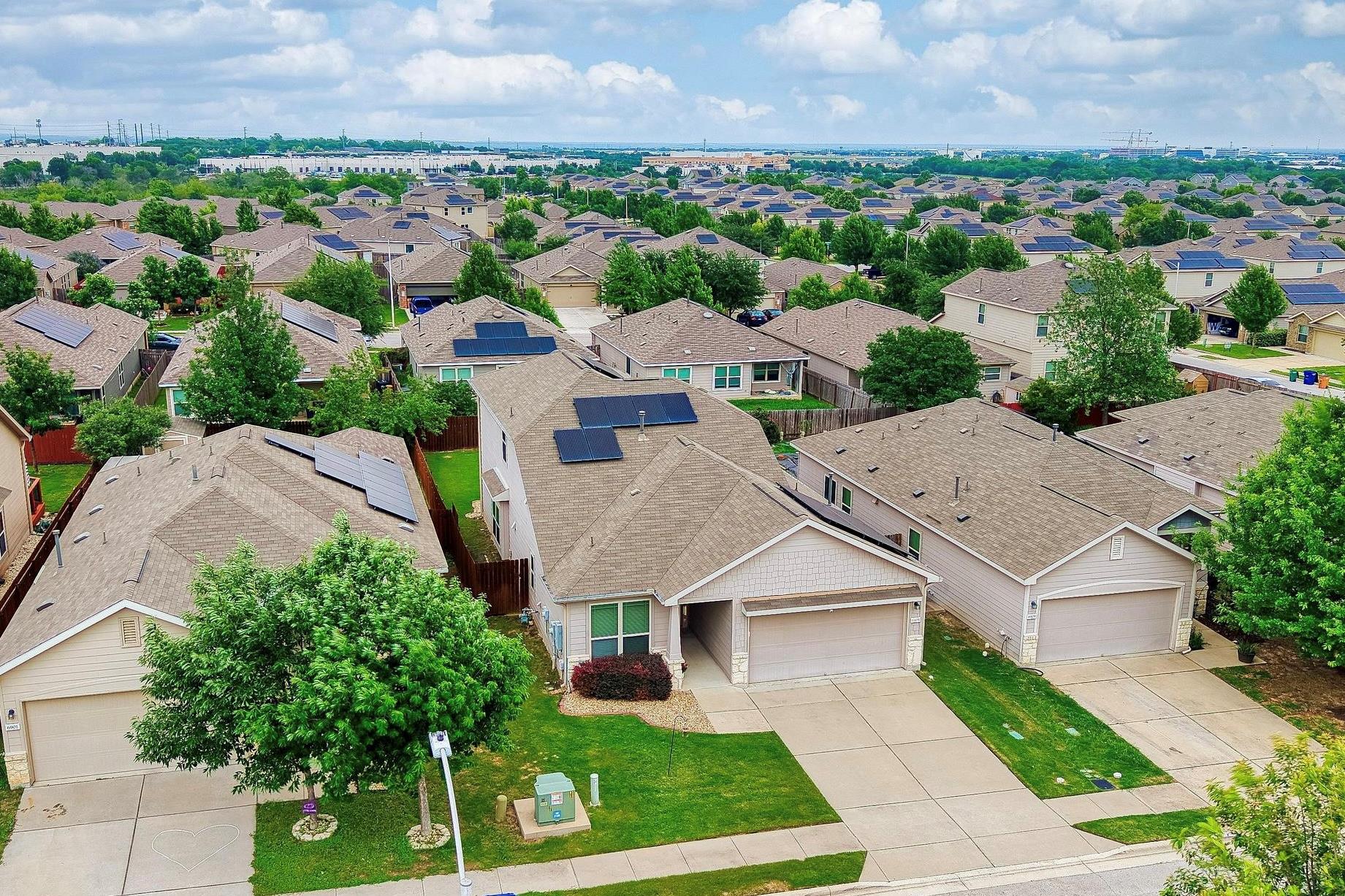 Homes for sale in Austin, TX | 6905 Vail Ridge St, Austin, TX 78744 | MLS# 9414301