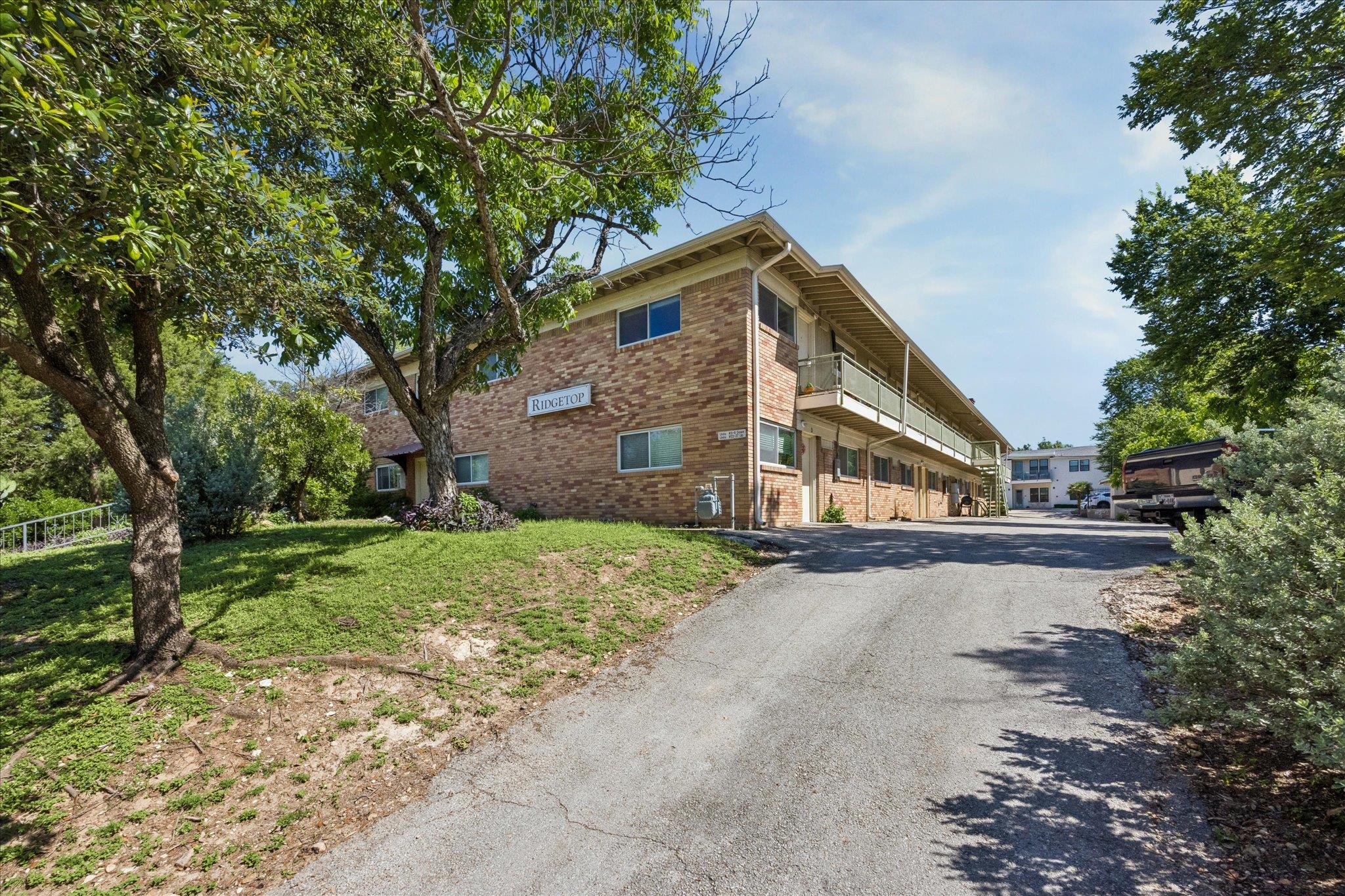 2nd image of 304 E 33rd St #4, Austin, TX 78705 | MLS# 6535844