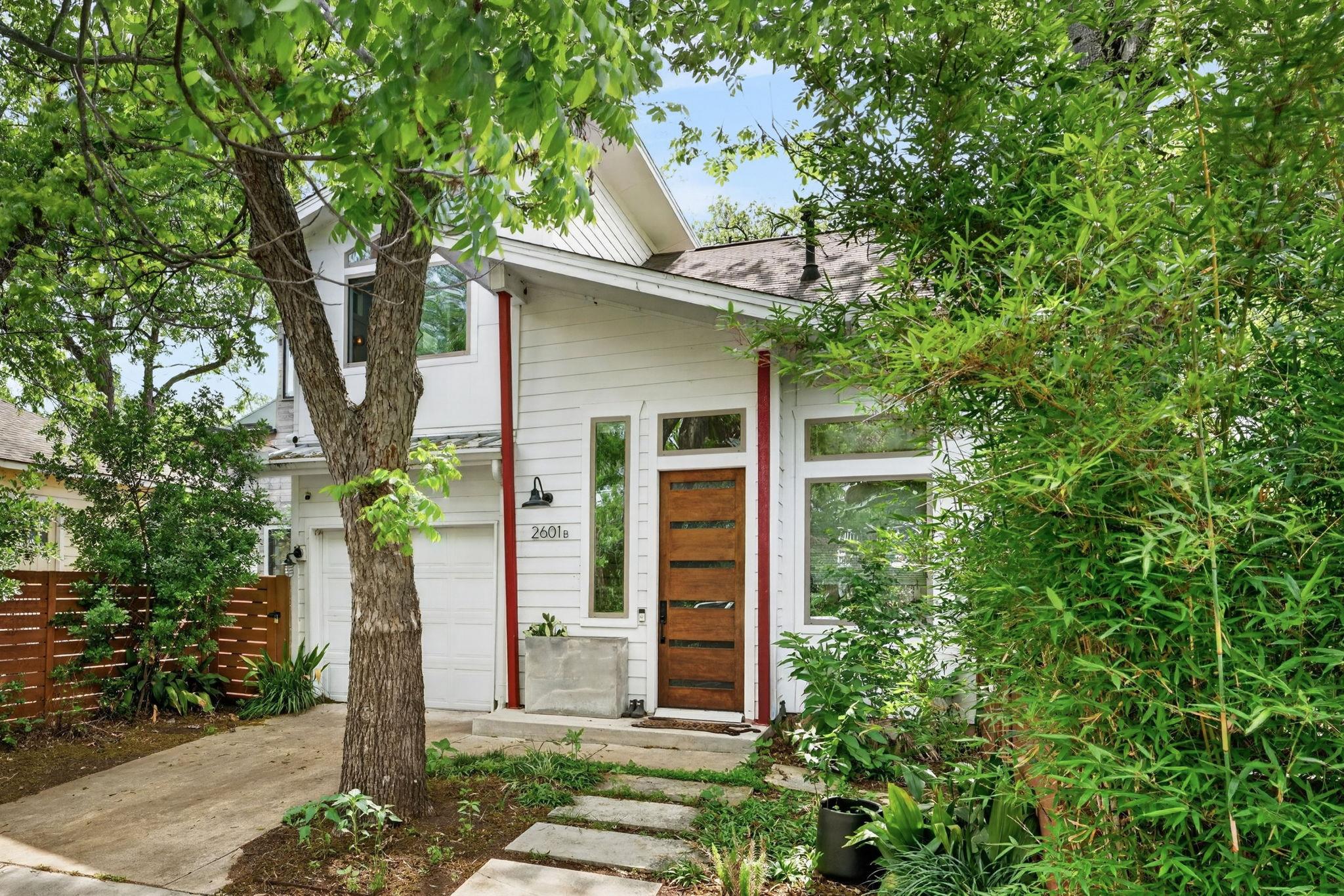 3rd image of 2601 Willow St #B, Austin, TX 78702 | MLS# 9447738