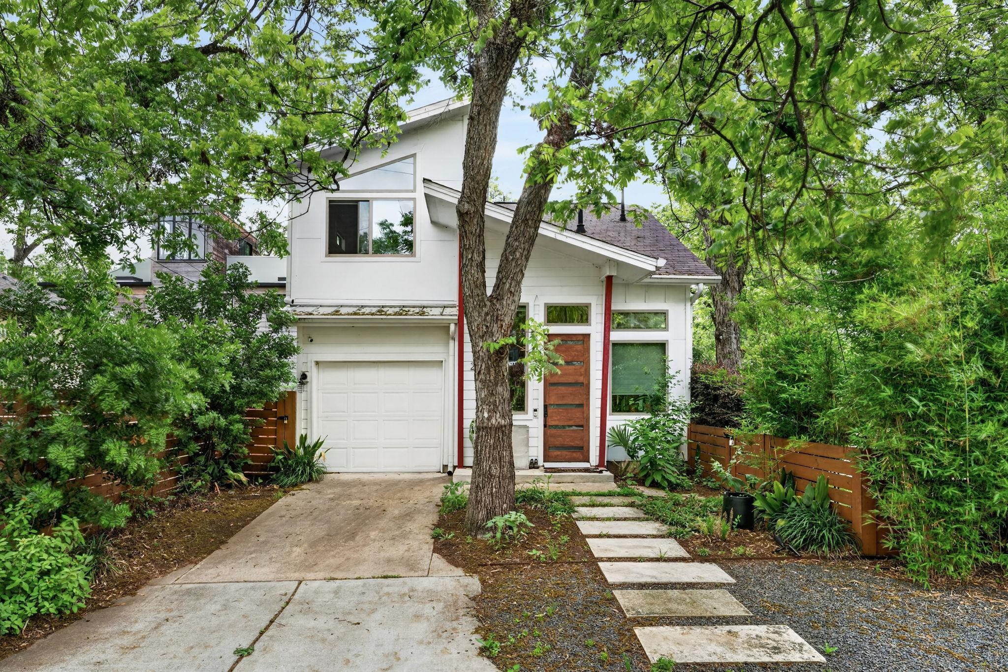 4th image of 2601 Willow St #B, Austin, TX 78702 | MLS# 9447738