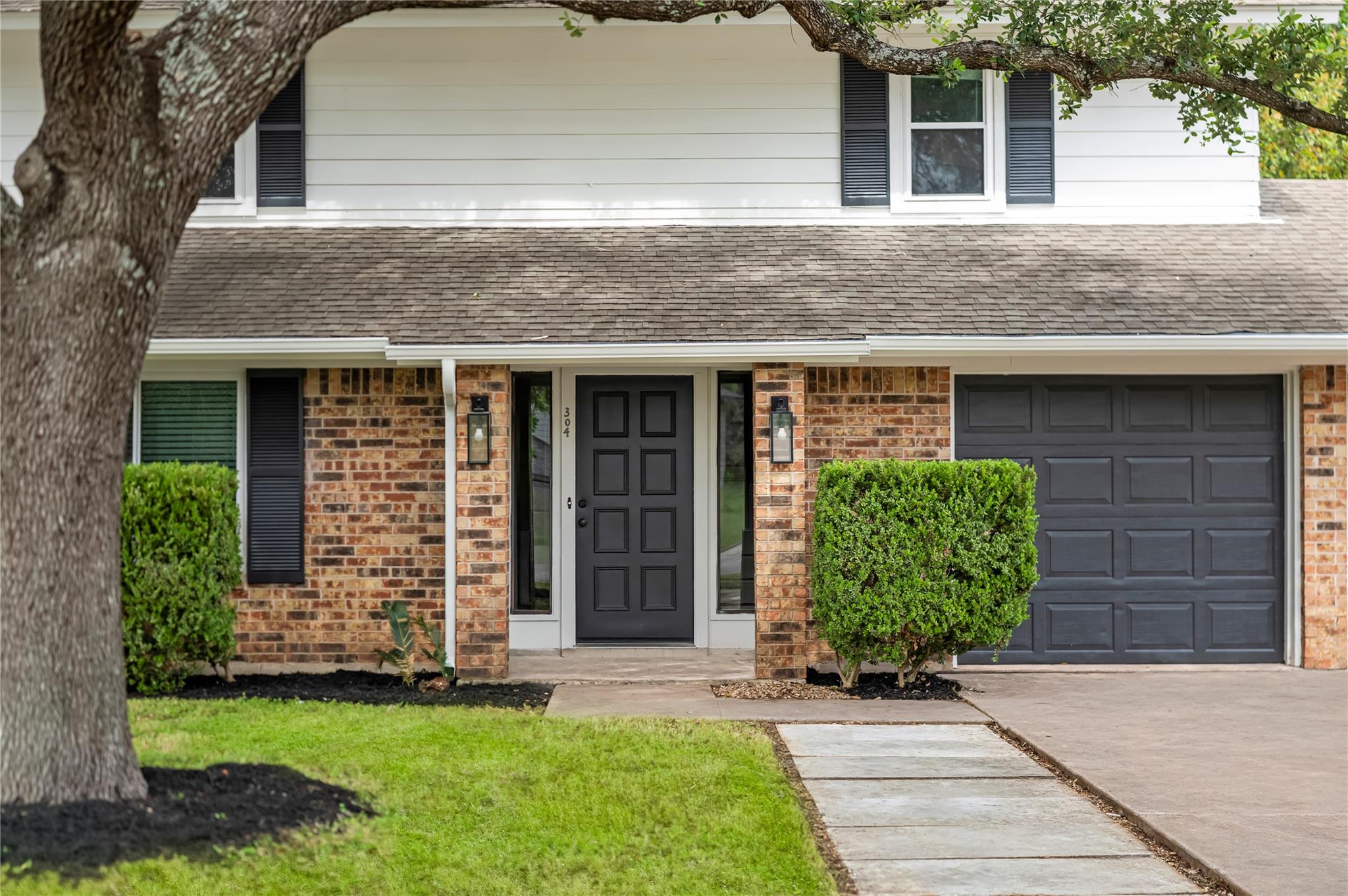 Homes for sale in Austin, TX | 304 Clearsky Cir, Austin, TX 78745 | MLS# 2451198