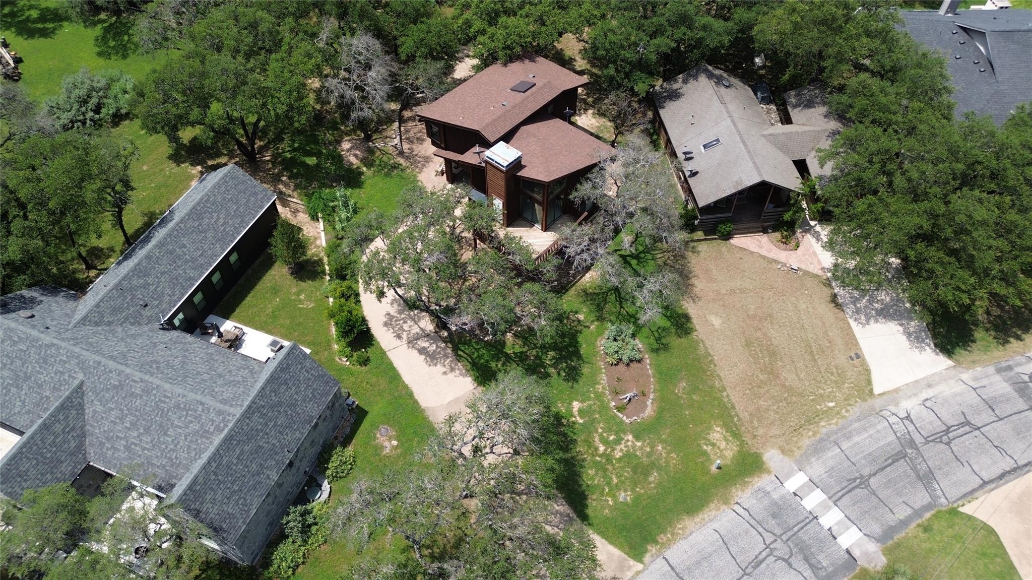 40th image of 334 Coventry Rd, Spicewood, TX 78669 | MLS# 9411084