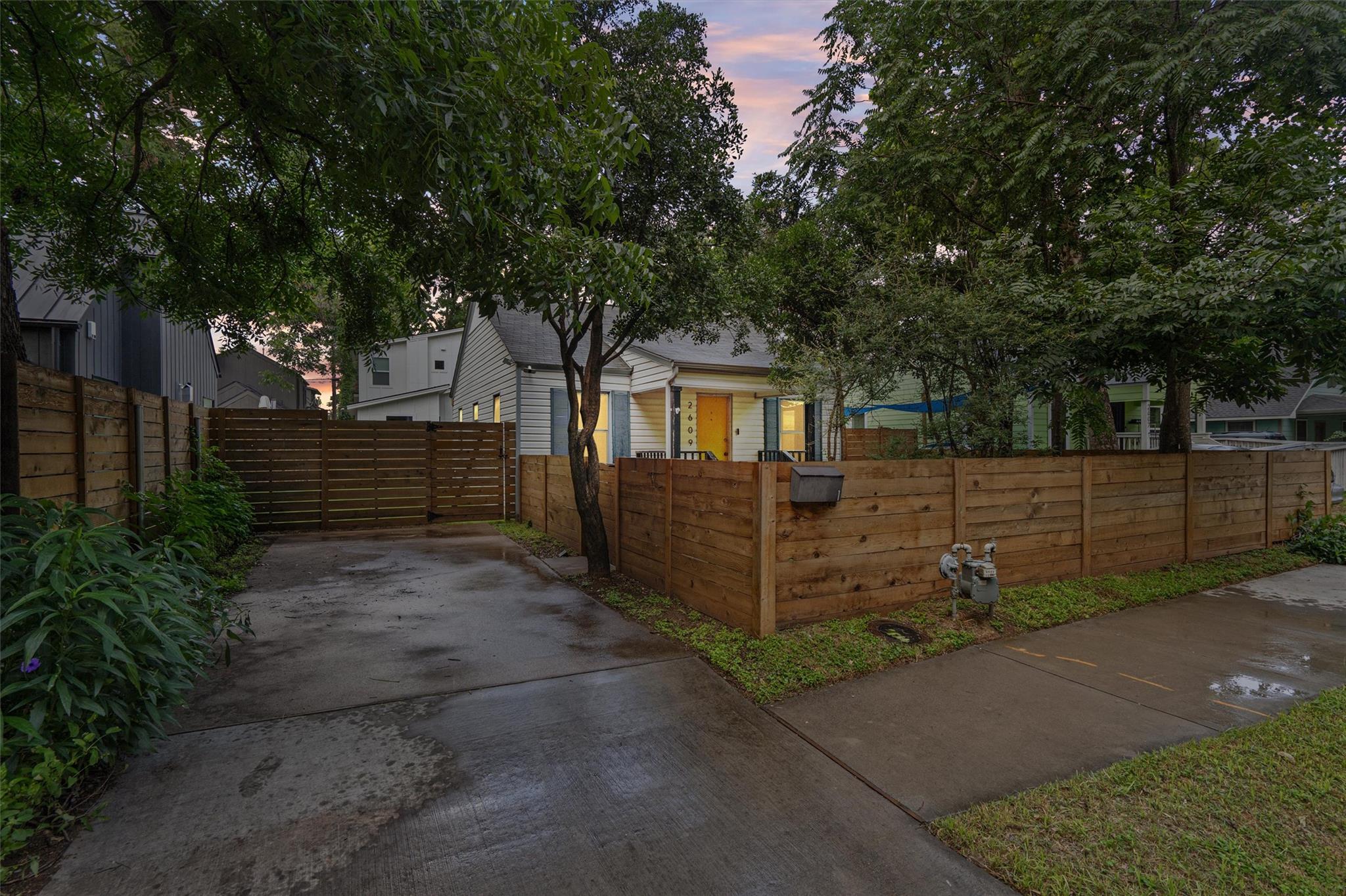 Homes for sale in Austin, TX | 2609 Willow St #1, Austin, TX 78702 | MLS# 9536222