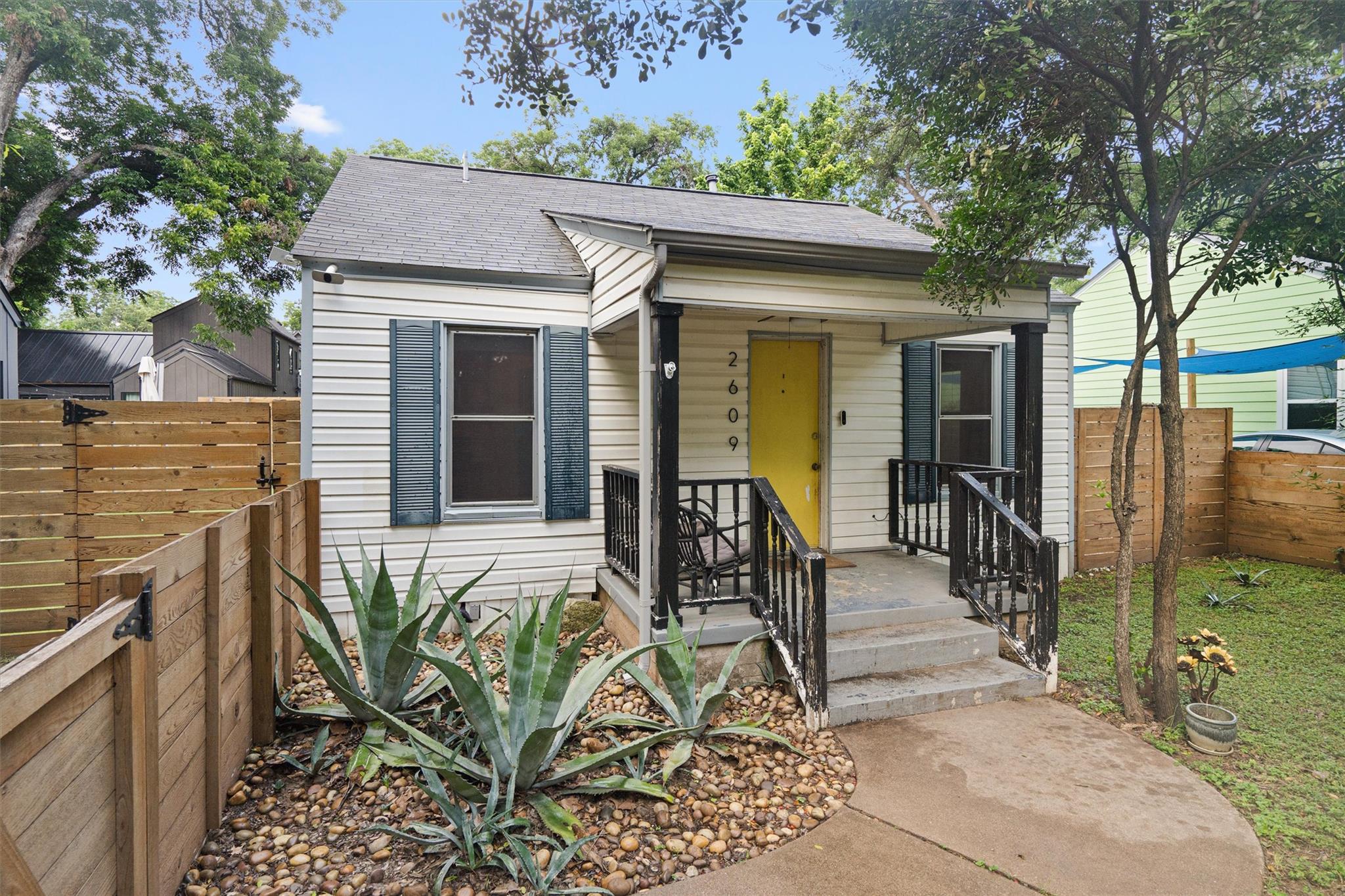 Homes for sale in Austin, TX | 2609 Willow St #1, Austin, TX 78702 | MLS# 9536222