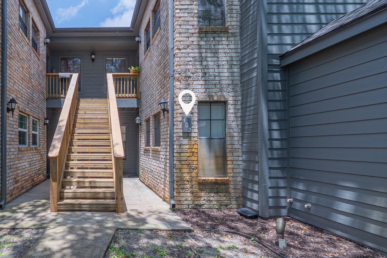 2nd image of 210 Oak Bay St #402, Rockport, TX 78382 | MLS# 3934318