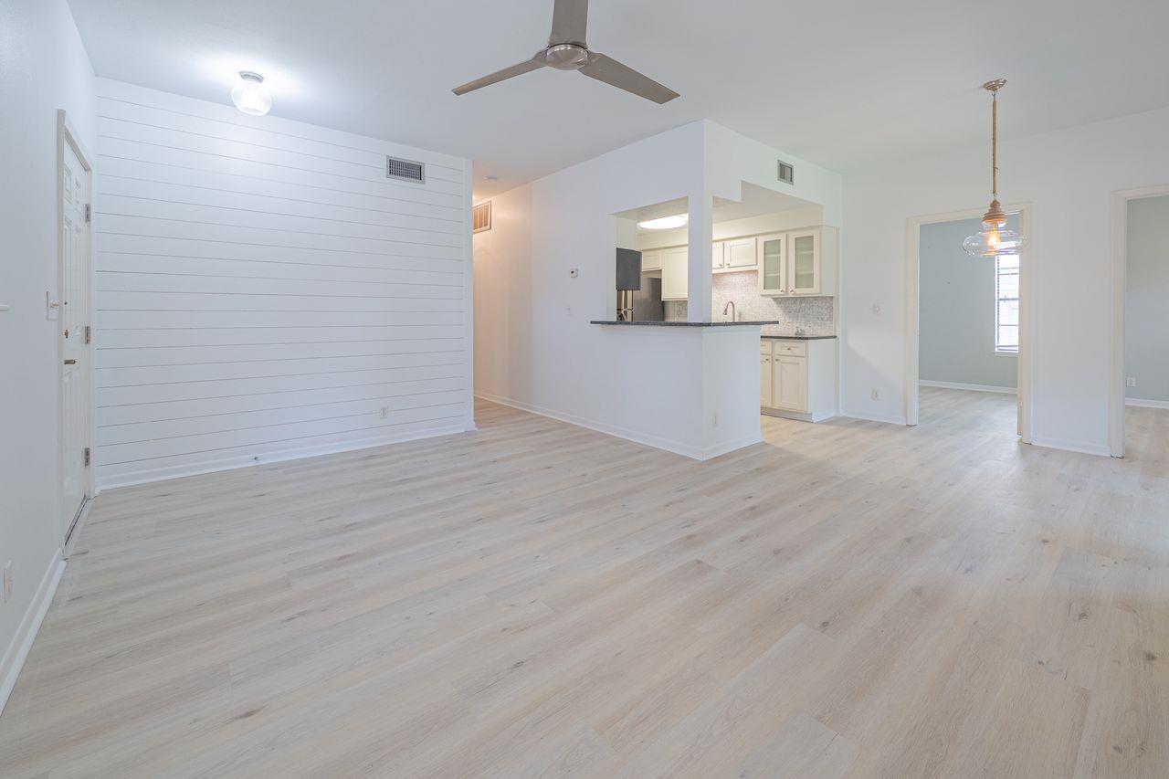 5th image of 210 Oak Bay St #402, Rockport, TX 78382 | MLS# 3934318