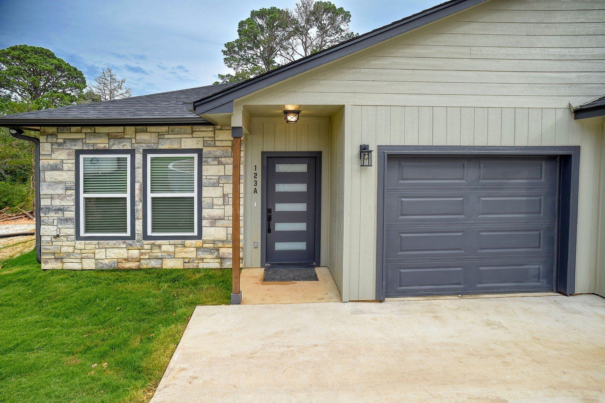 Homes for sale in Bastrop, TX | 123 S Kanaio Dr, Bastrop, TX 78602 | MLS# 4824755