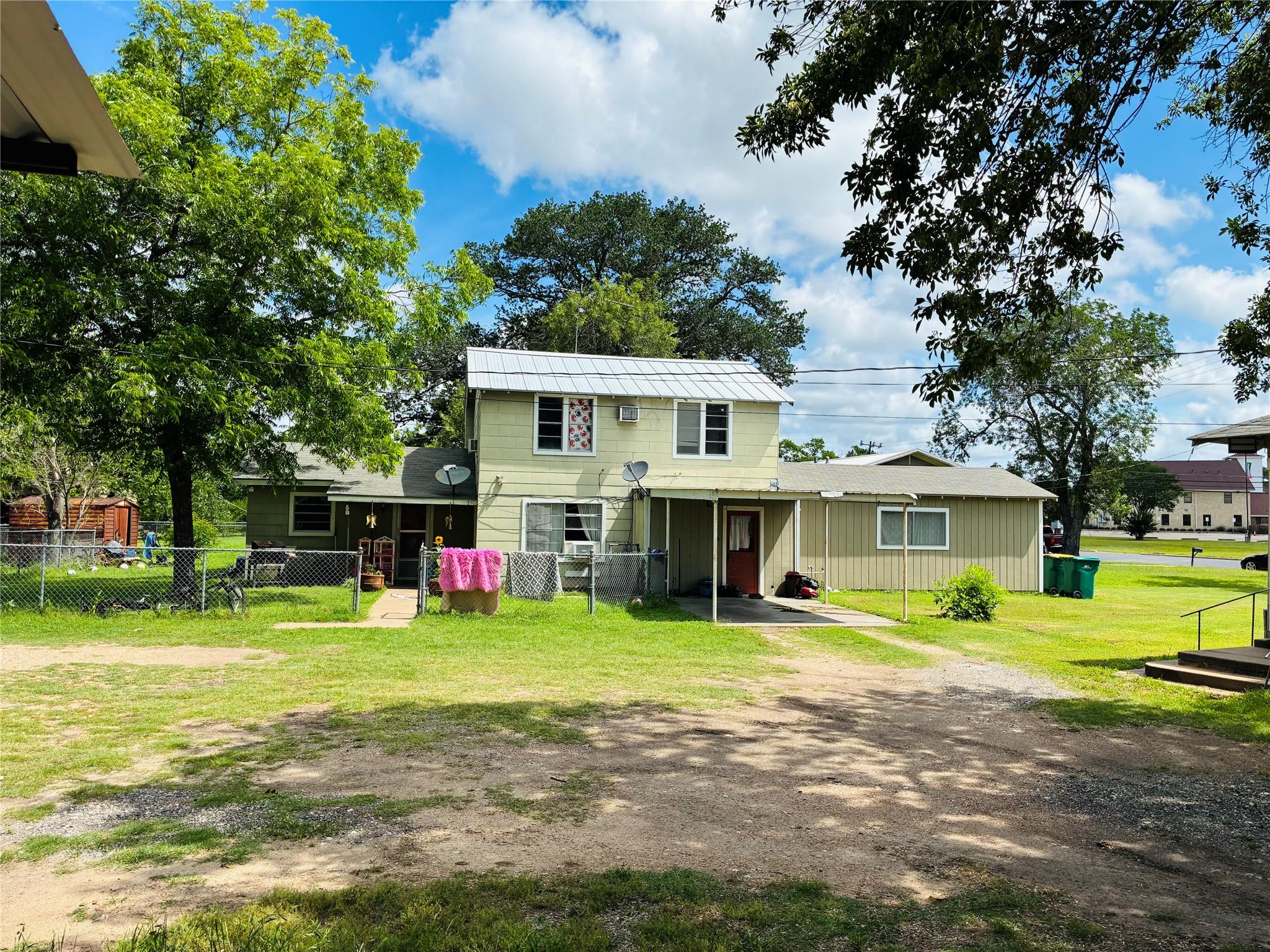 Homes for sale in La Grange, TX | 927 & 937 N Franklin St, La Grange, TX 78945 | MLS# 3574116