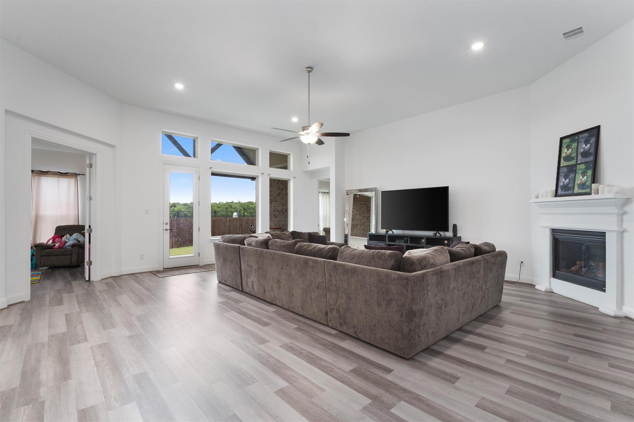 5th image of 504 Pulitzer Dr, Hutto, TX 78634 | MLS# 9319820
