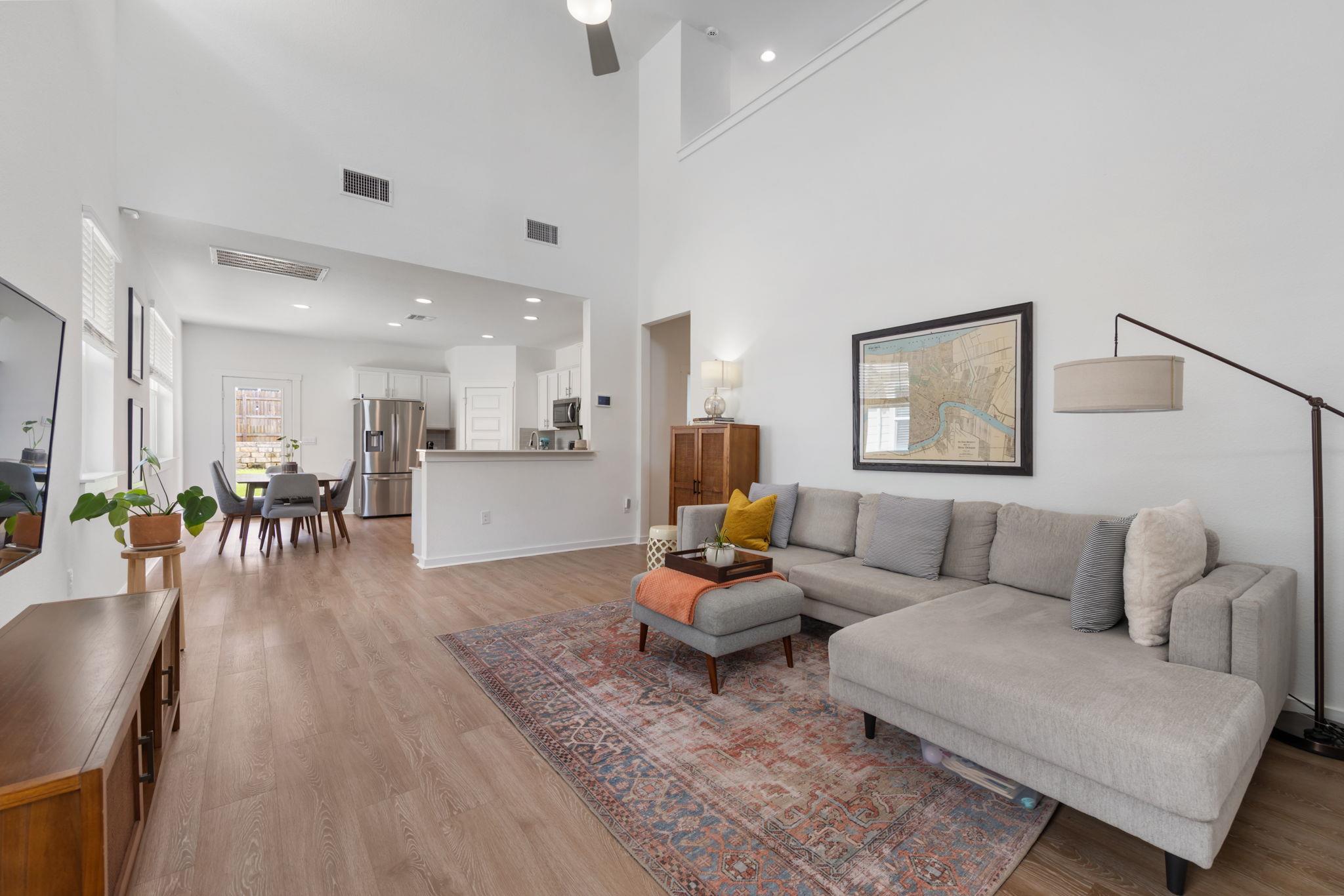 2nd image of 7809 Jackson Graham Dr, Austin, TX 78724 | MLS# 5489595