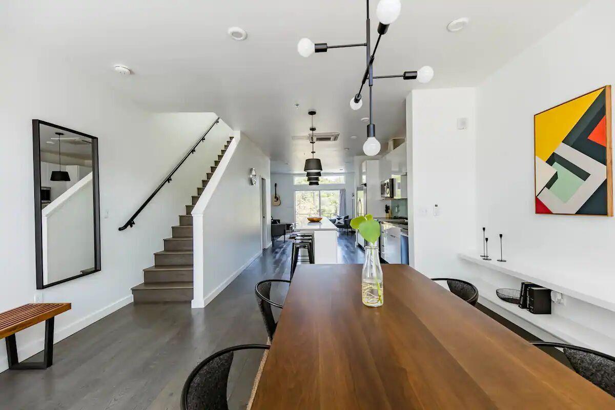 3rd image of 1701 E Martin Luther King Jr Blvd #204, Austin, TX 78702 | MLS# 4017983