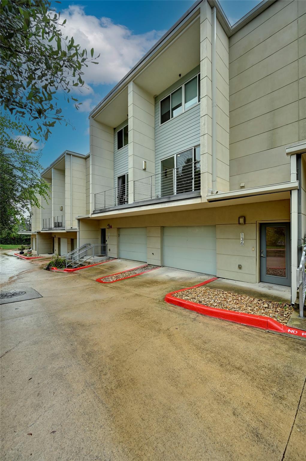 4th image of 604 N Bluff Dr #136, Austin, TX 78745 | MLS# 5926023