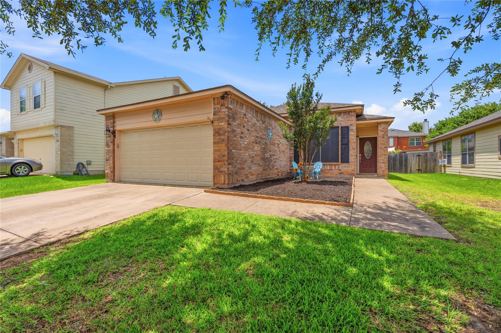 Homes for sale in Taylor, TX | 506 Glacier Point Trl, Taylor, TX 76574 | MLS# 5864381