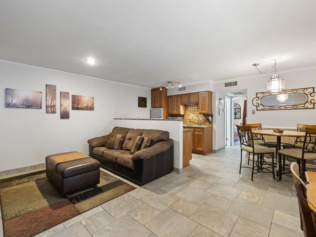 2nd image of 505 W 7th St #115, Austin, TX 78701 | MLS# 5384911