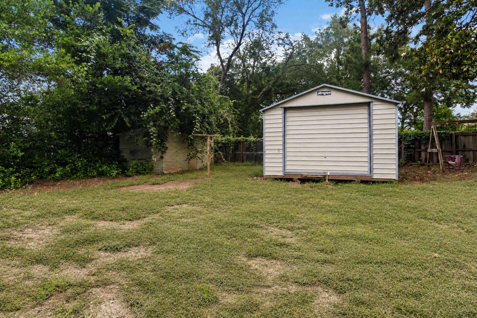 Homes for sale in Smithville, TX | 709 Ne Tiger Ln, Smithville, TX 78957 | MLS# 8296470