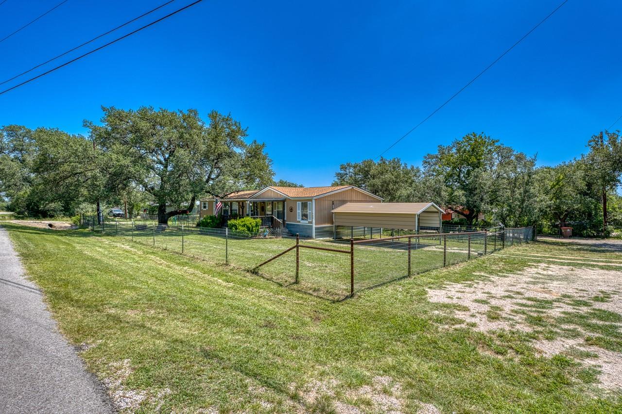 Homes for sale in Johnson City, TX | 122 Heritage Dr, Johnson City, TX 78636 | MLS# 2632544
