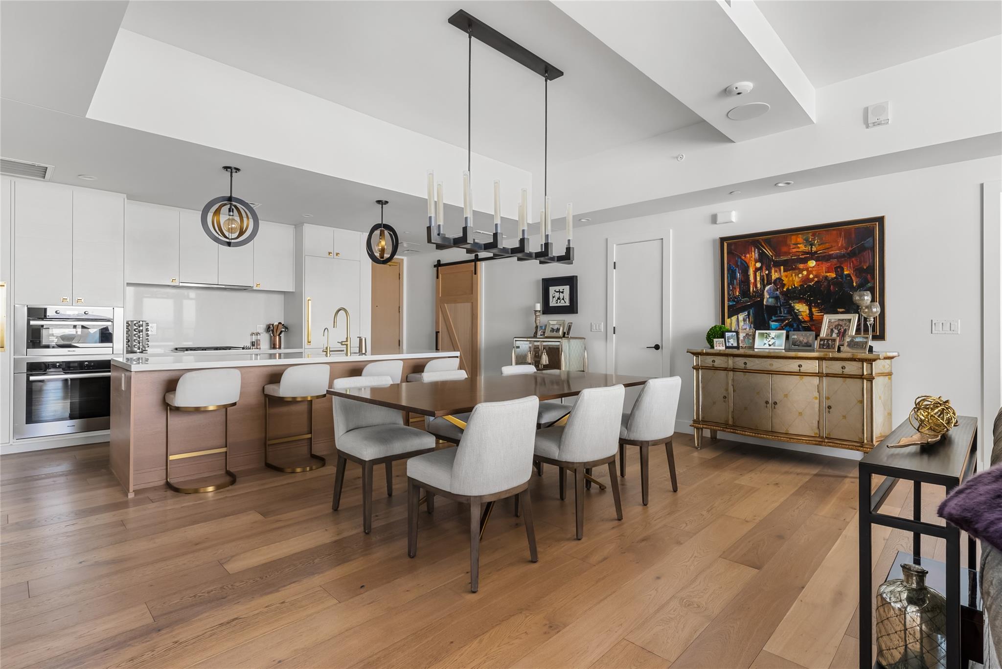 3rd image of 70 Rainey St #2106, Austin, TX 78701 | MLS# 8656207