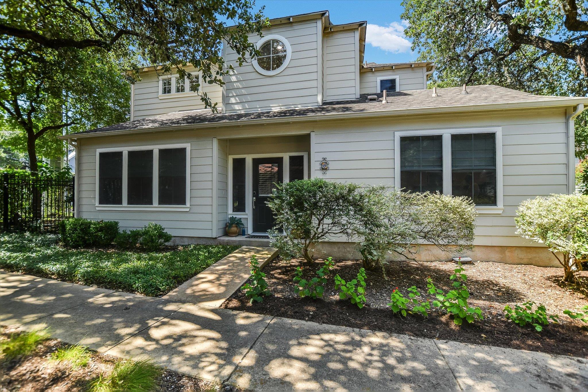 2nd image of 1011 Brodie St #8, Austin, TX 78704 | MLS# 5675570