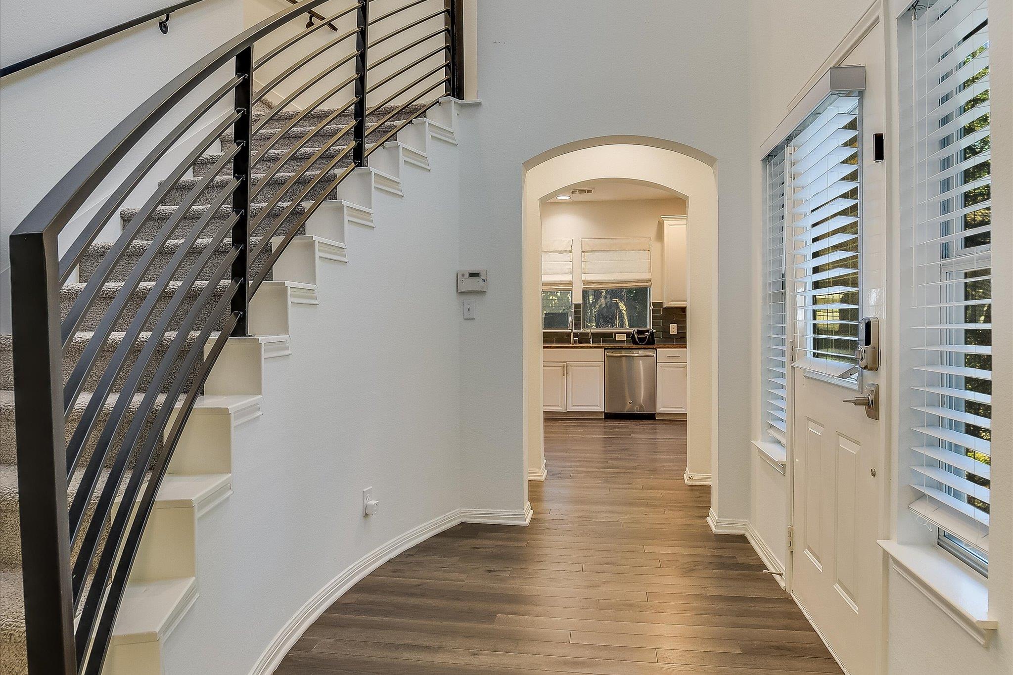 3rd image of 1011 Brodie St #8, Austin, TX 78704 | MLS# 5675570