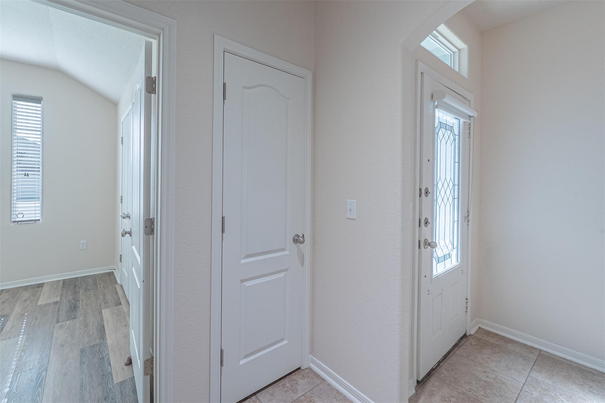 5th image of 220 Sandollar Cir, Rockport, TX 78382 | MLS# 6468329