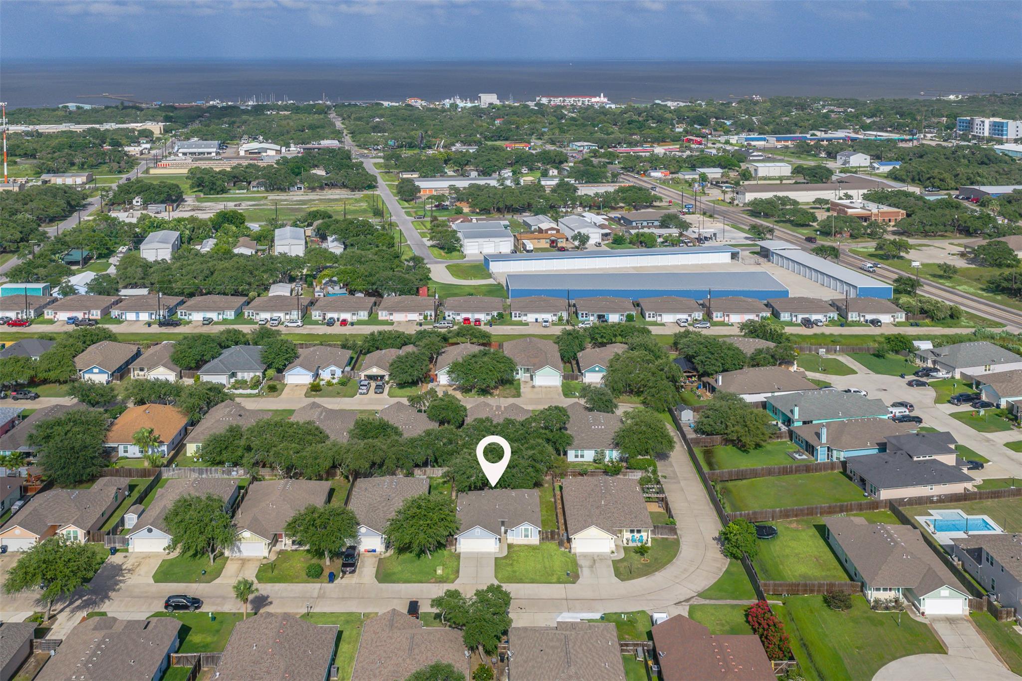 3rd image of 220 Sandollar Cir, Rockport, TX 78382 | MLS# 6468329