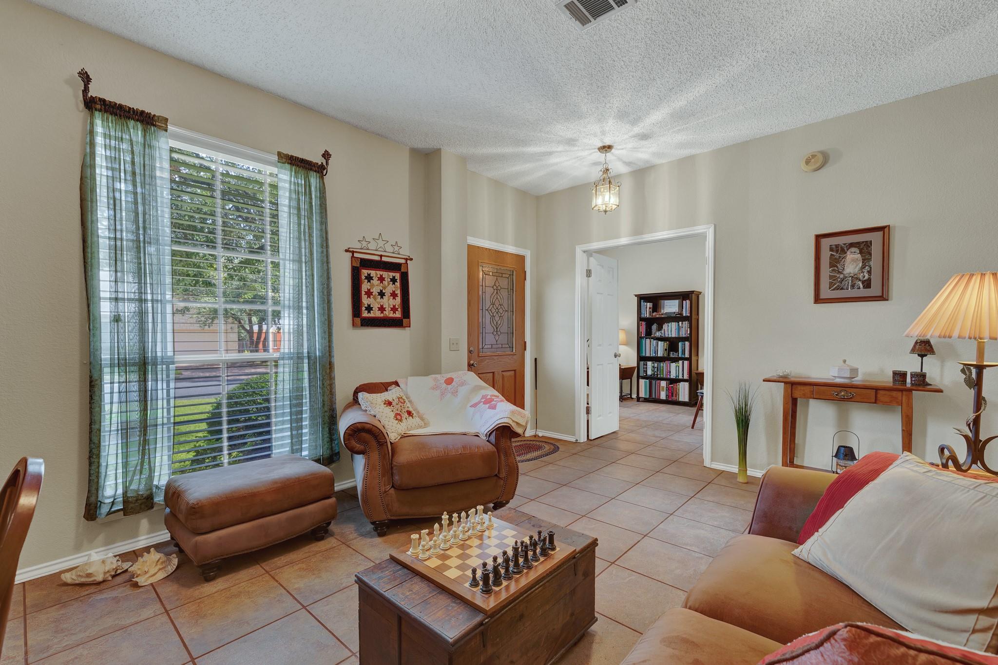 2nd image of 6661 Ruxton Ln, Austin, TX 78749 | MLS# 1424935