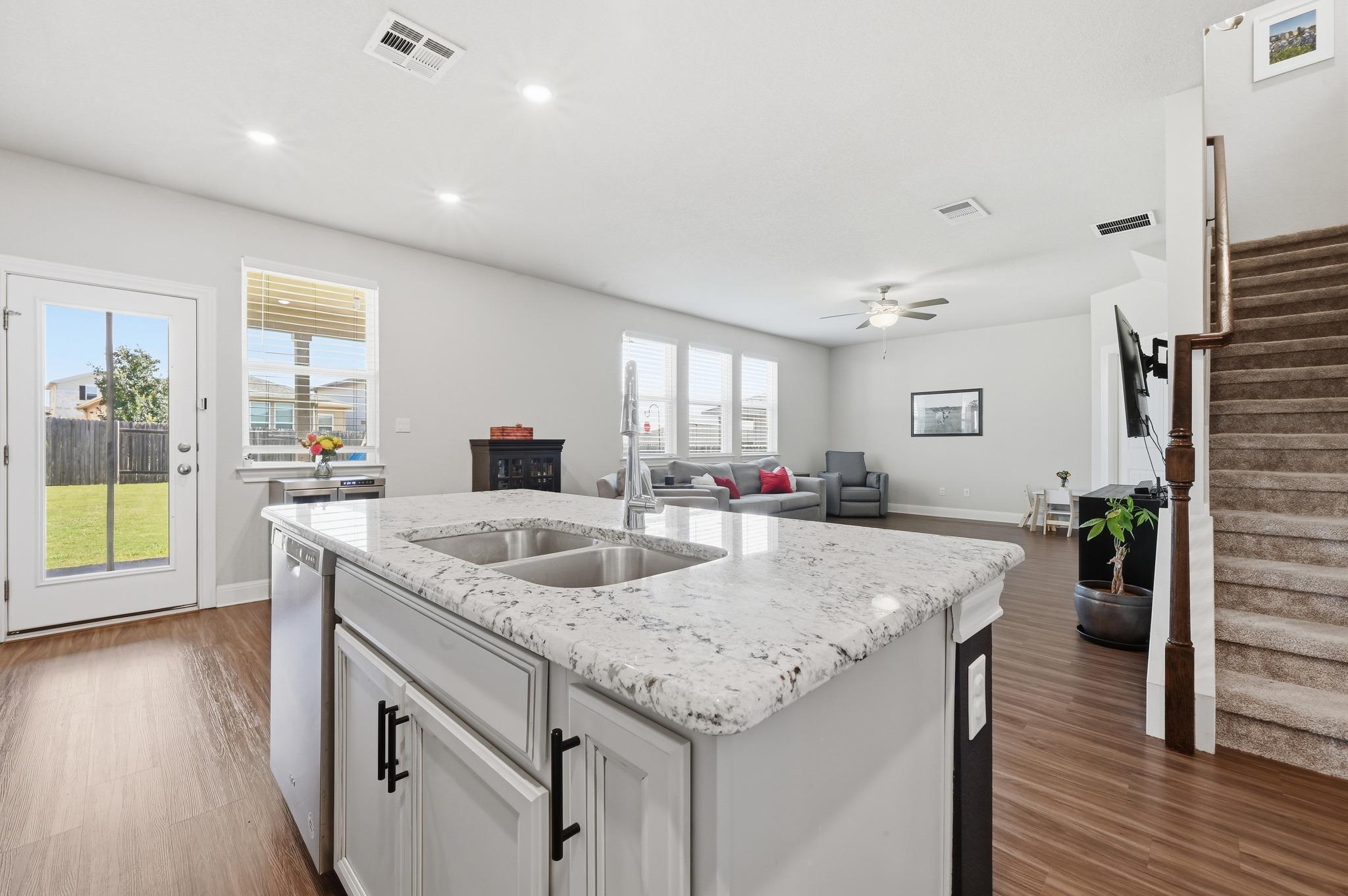 4th image of 142 Dome Peak Ter, Dripping Springs, TX 78620 | MLS# 6030901