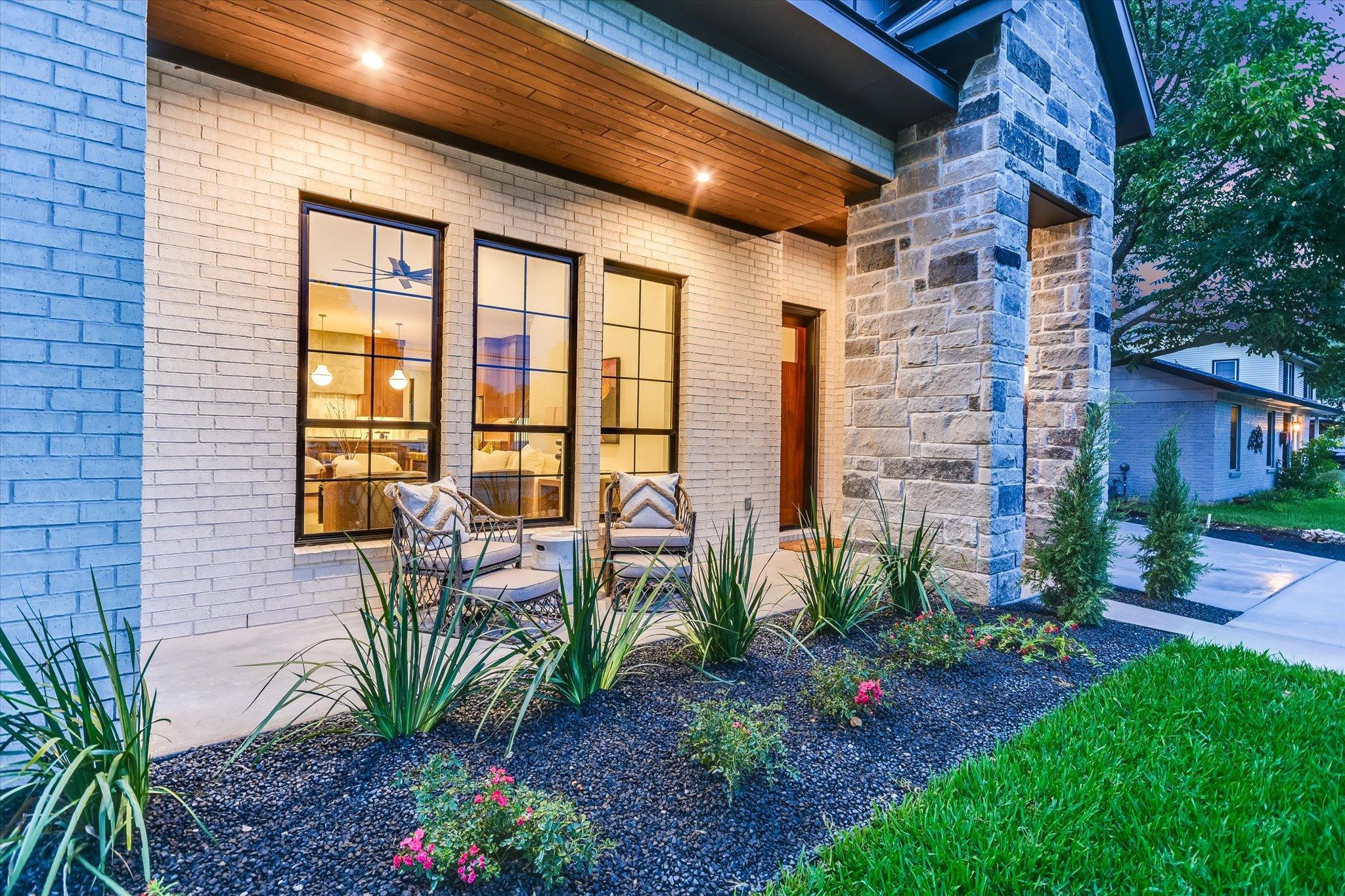 2nd image of 8512 Rockwood Ln, Austin, TX 78757 | MLS# 4244571