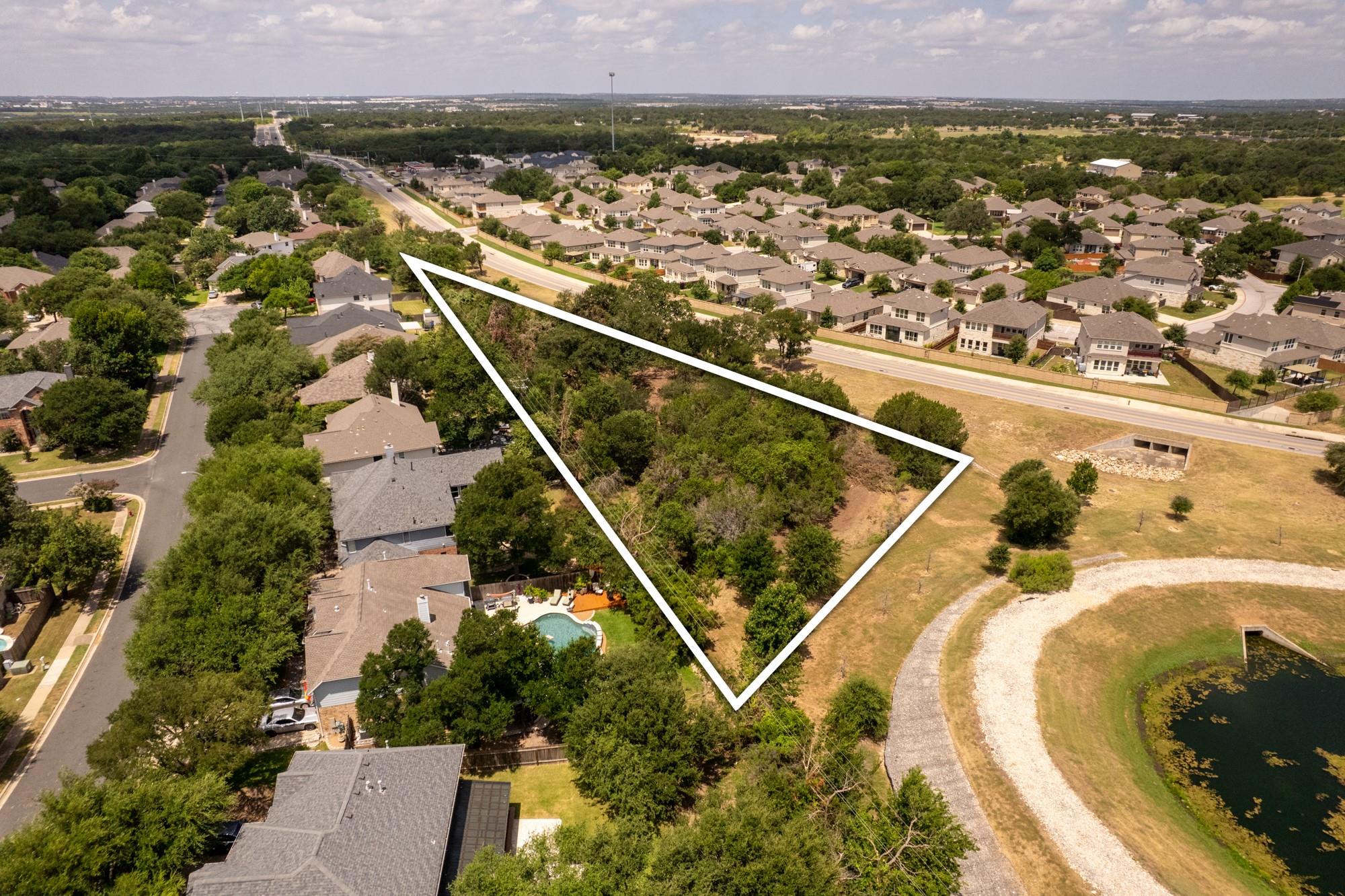 3rd image of 4770 E New Hope Dr, Round Rock, TX 78681 | MLS# 8587800