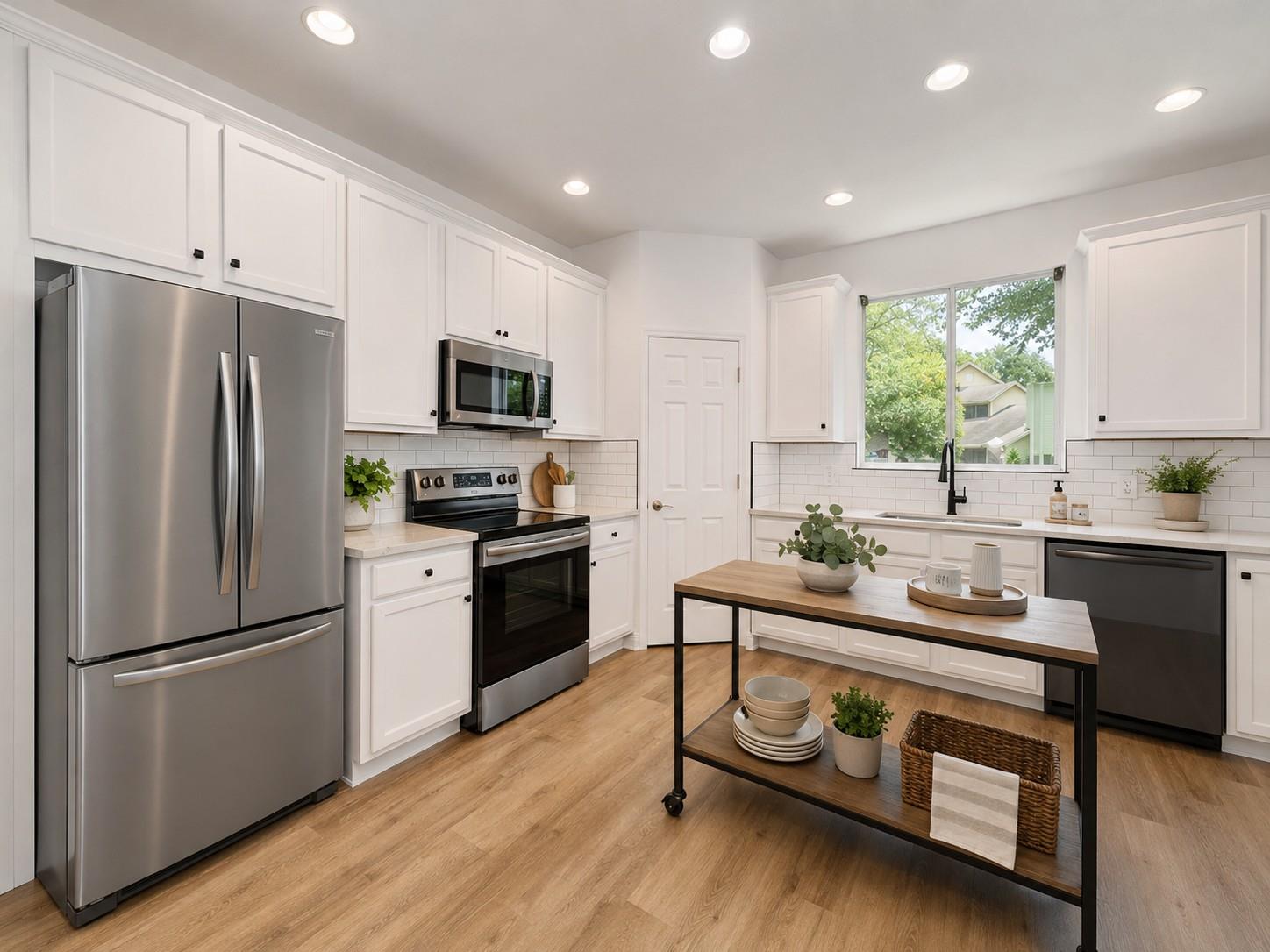 5th image of 512 Eberhart Ln #1205, Austin, TX 78745 | MLS# 5563372