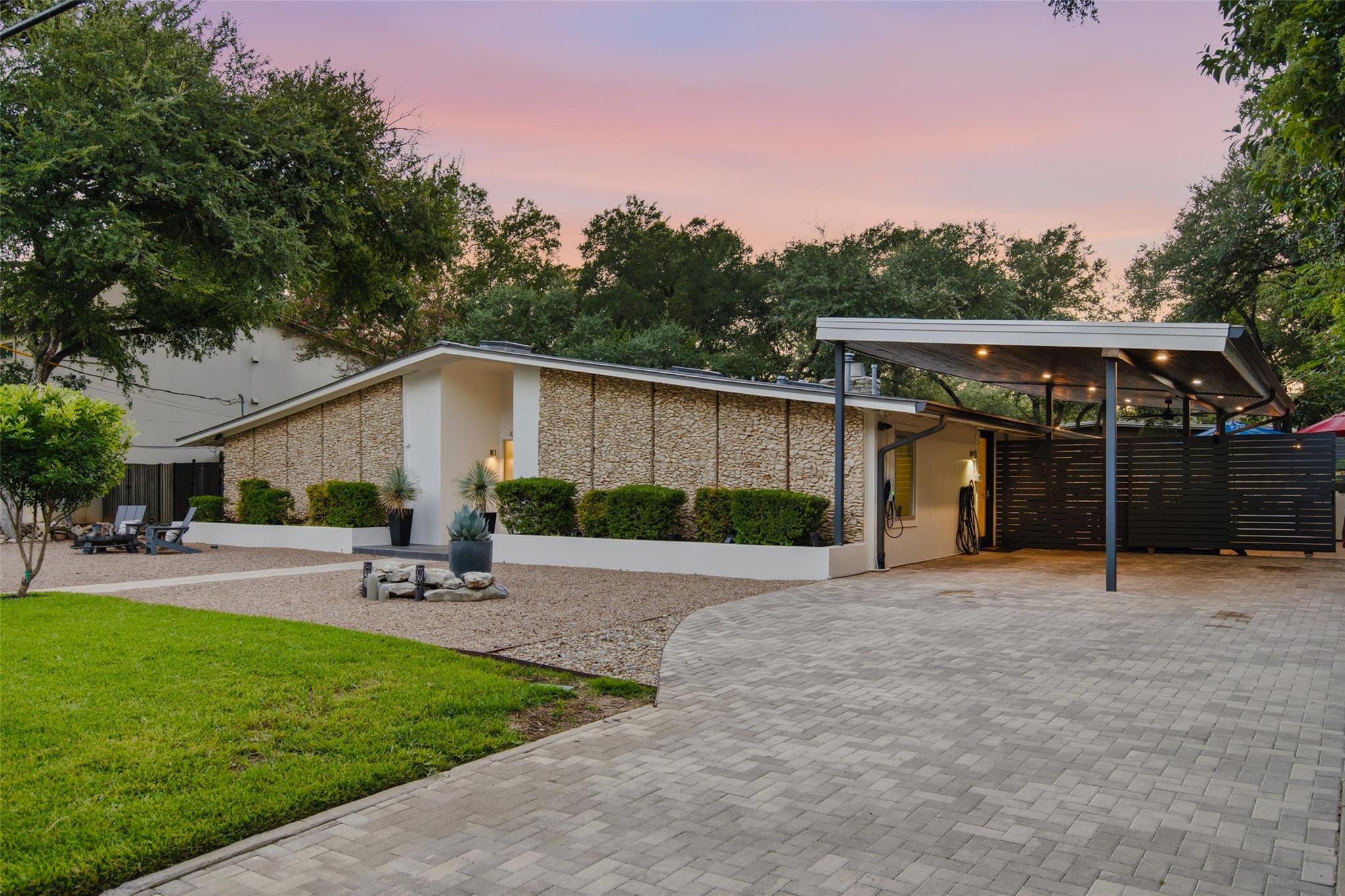4th image of 412 Ridgewood Rd, West Lake Hills, TX 78746 | MLS# 3778936