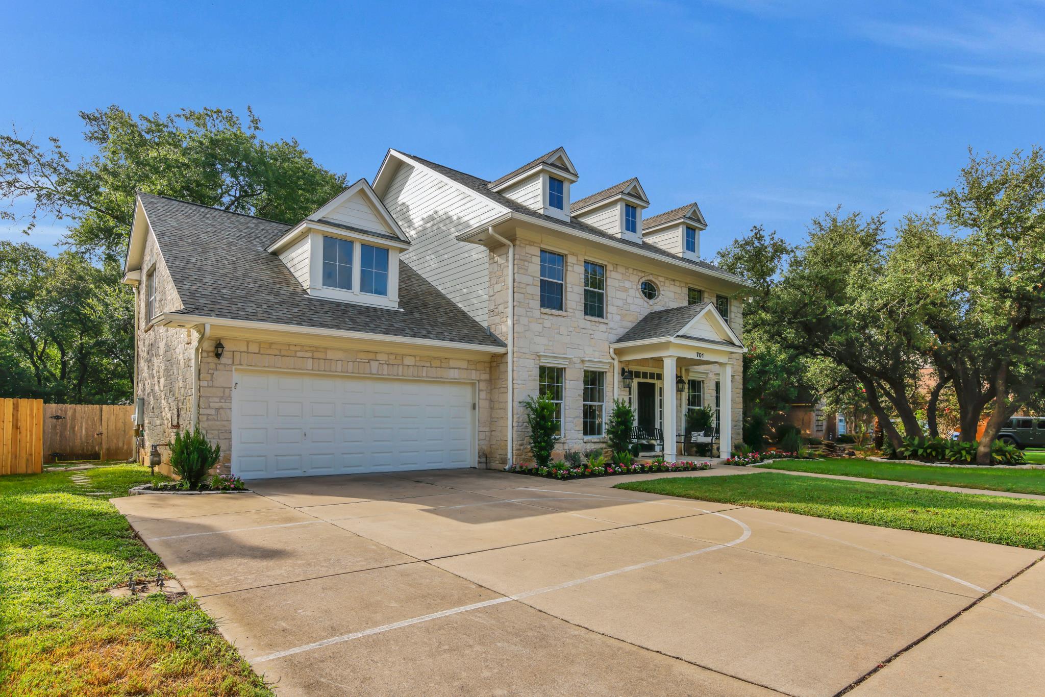 3rd image of 701 Oaklands Dr, Round Rock, TX 78681 | MLS# 6610270