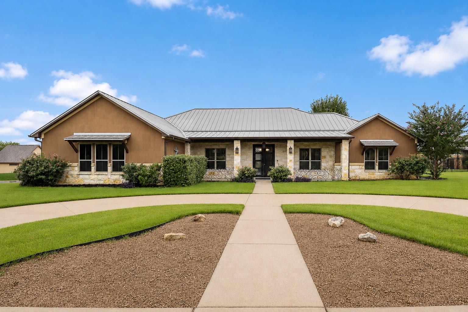 1st image of 201 Eagle Valley Ln, Liberty Hill, TX 78642 | MLS# 4995766