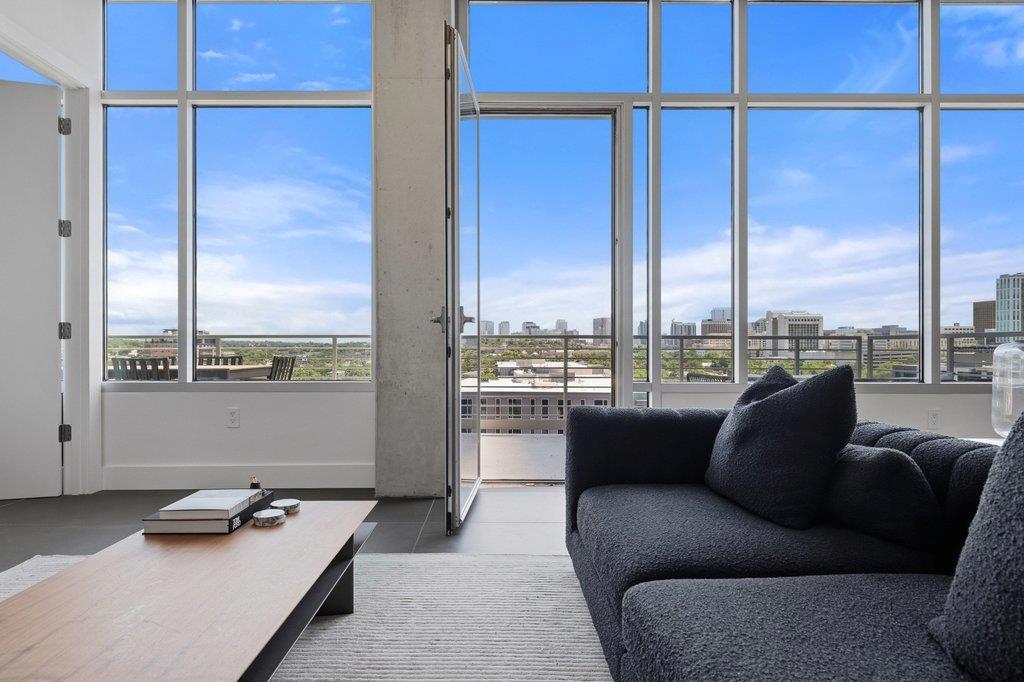 5th image of 800 W 5Th St, Austin, TX 78703