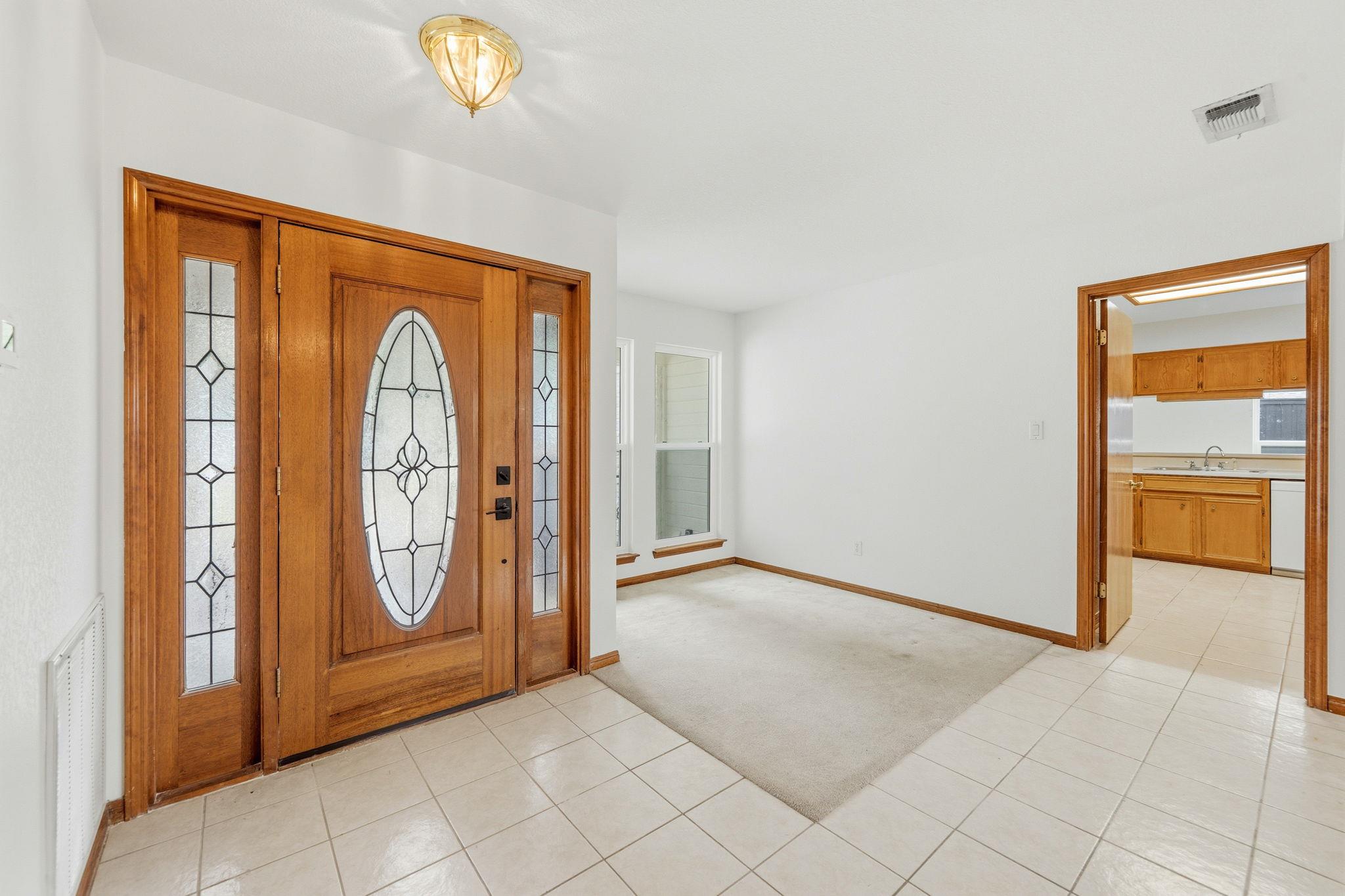 4th image of 1403 Stone Ridge Dr, Taylor, TX 76574 | MLS# 4964921