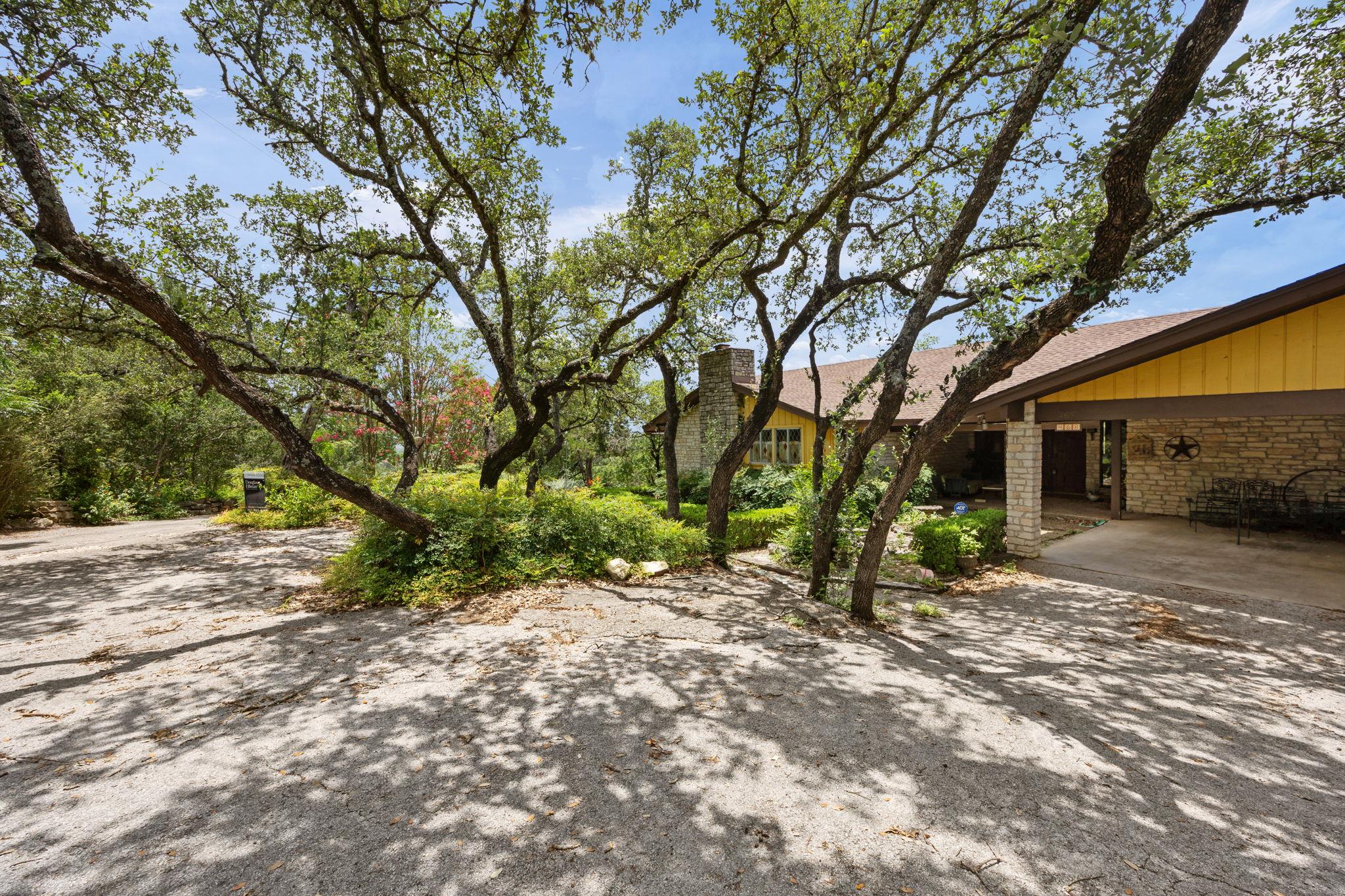 3rd image of 468 Spiller Ln, West Lake Hills, TX 78746 | MLS# 8102307