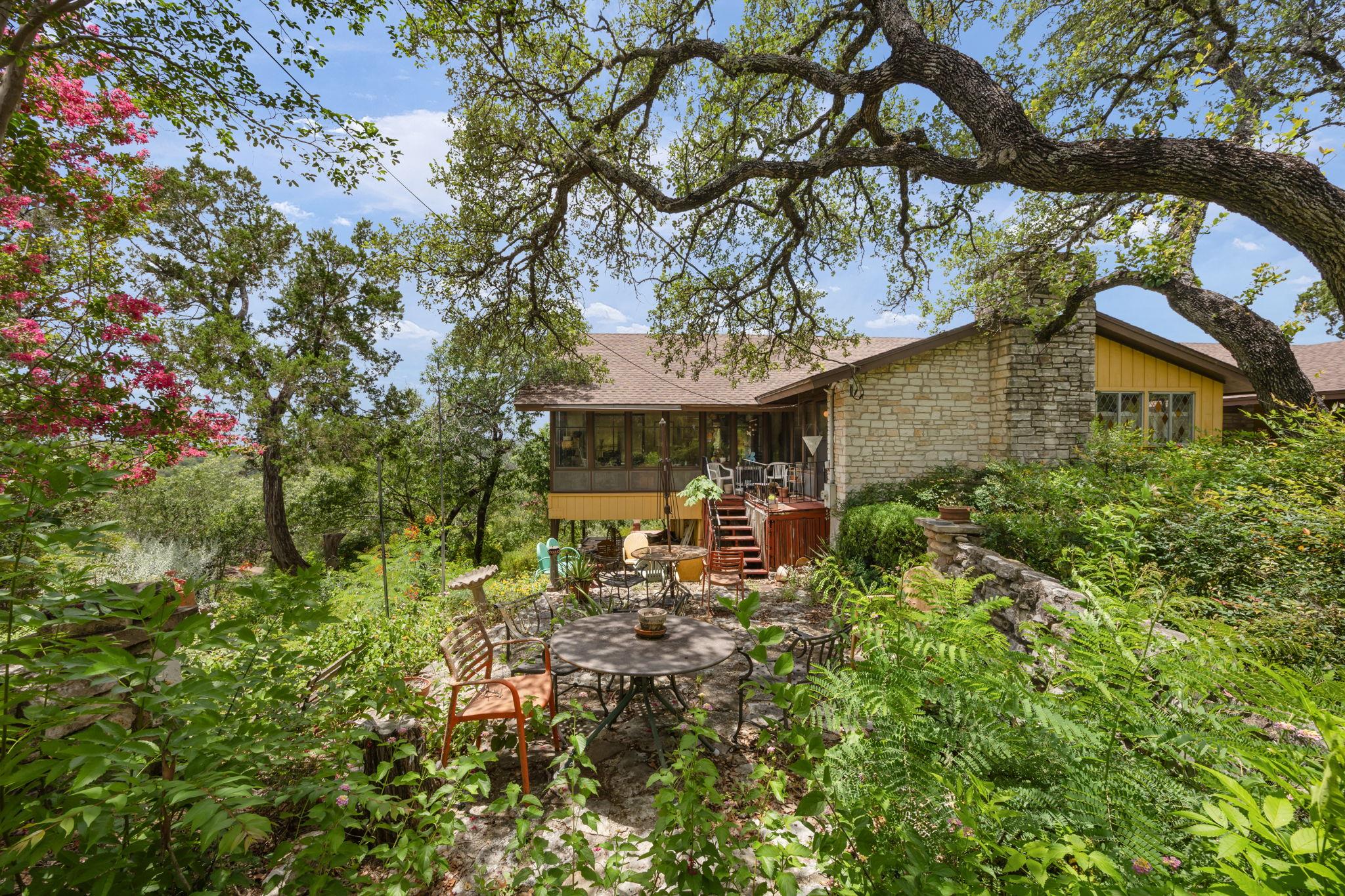5th image of 468 Spiller Ln, West Lake Hills, TX 78746 | MLS# 8102307
