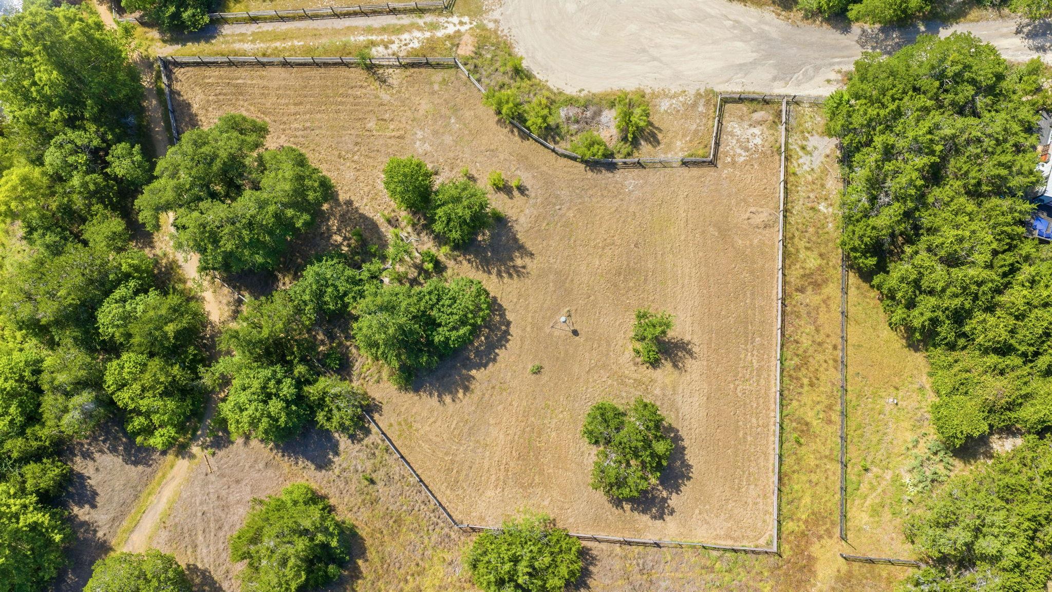 4th image of 10400 Lake Park Dr, Dripping Springs, TX 78620 | MLS# 2530525