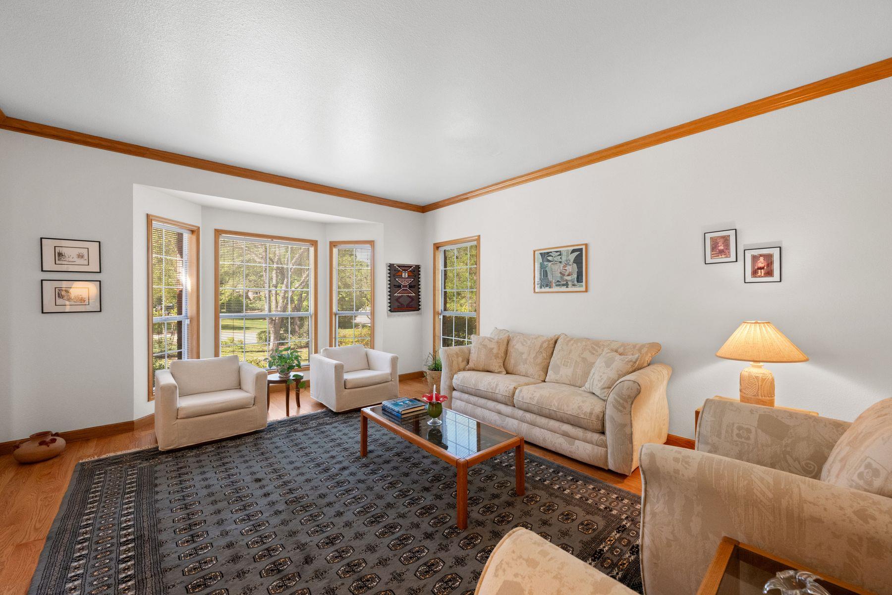 5th image of 604 Rainbow Cv, West Lake Hills, TX 78746 | MLS# 6704596