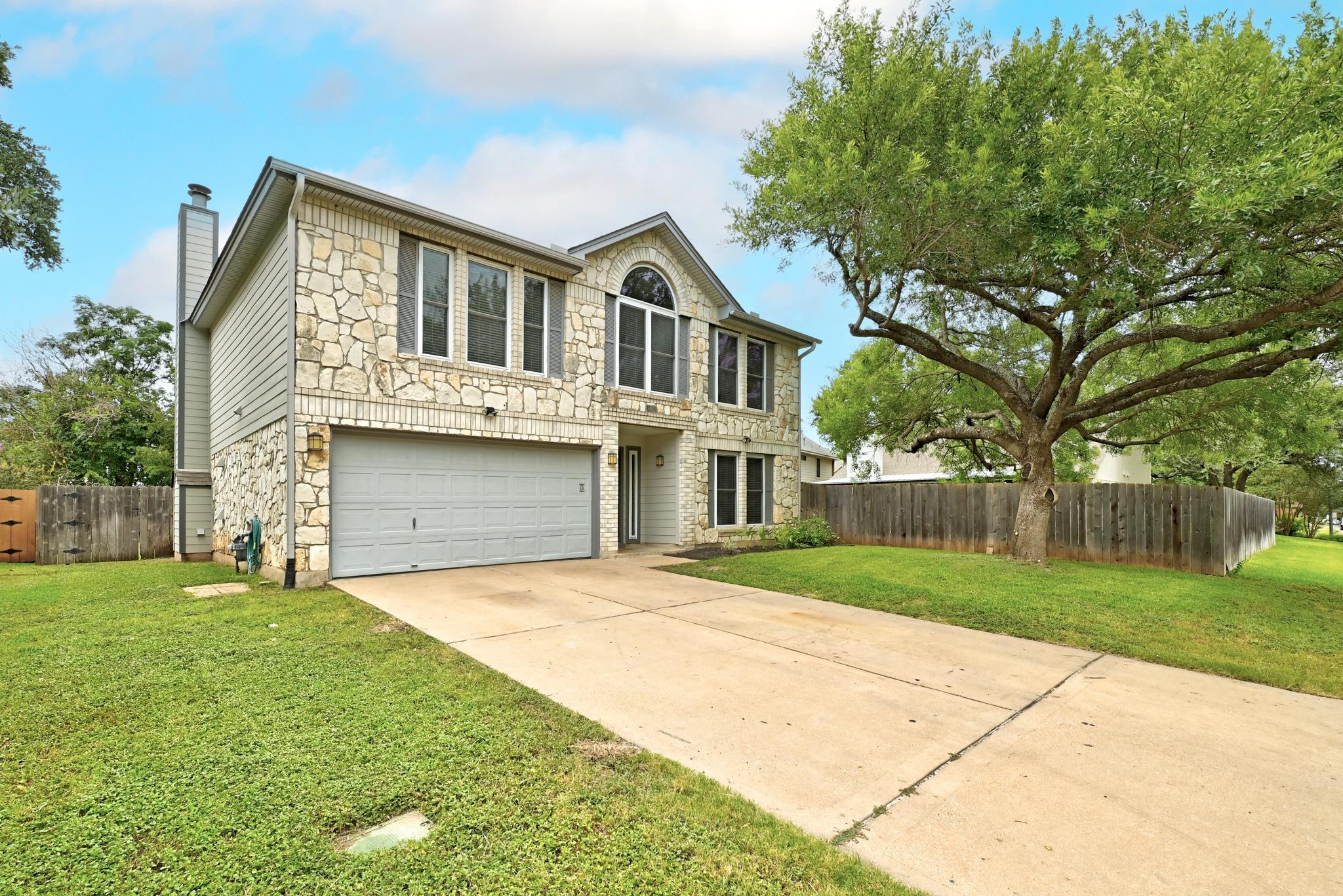 3rd image of 8416 Priest River Dr, Round Rock, TX 78681 | MLS# 9922628