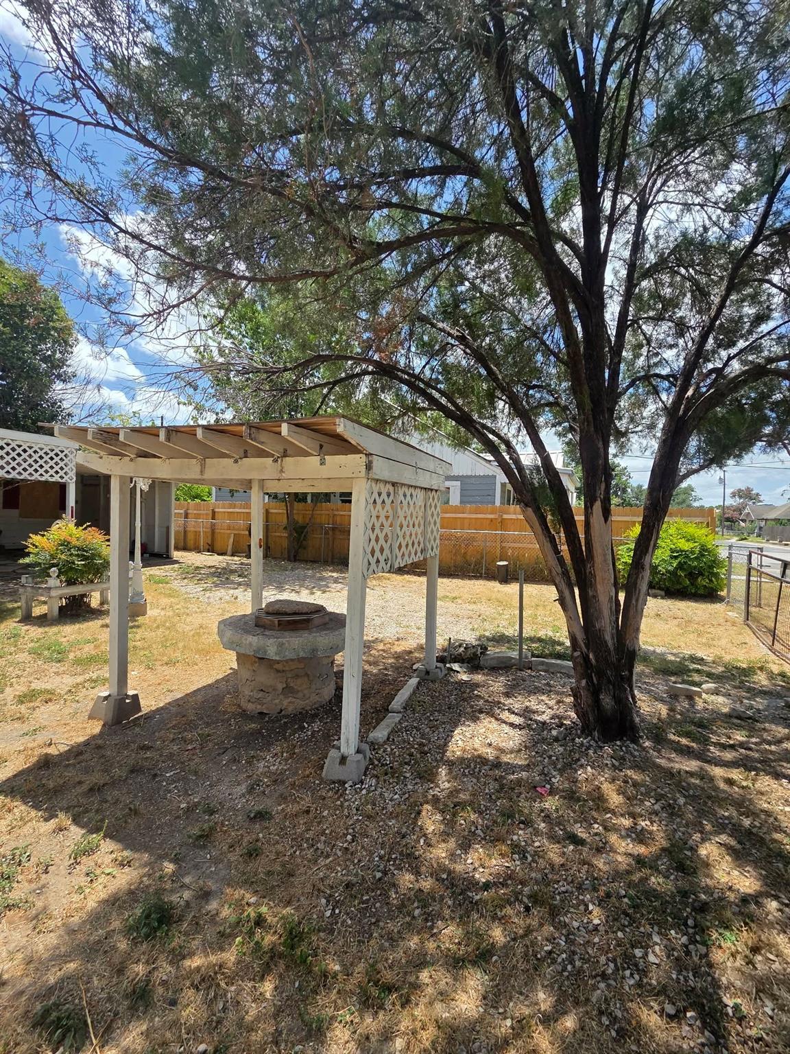 Homes for sale in Lampasas, TX | 505 1/2 S Main St S, Lampasas, TX 76550 | MLS# 5362747