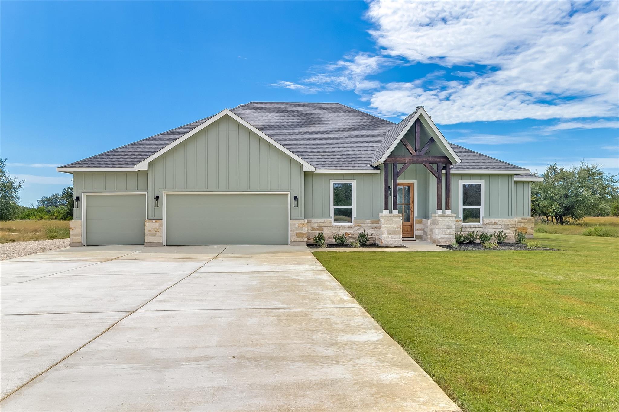 2nd image of 111 Draper Ln, Bertram, TX 78605 | MLS# 1775752