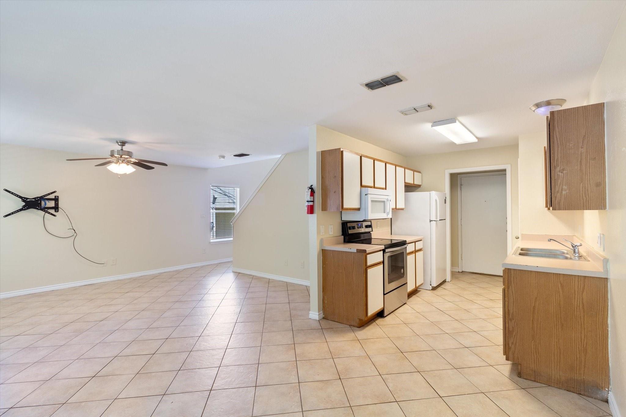 3rd image of 1013-1015 Sagewood Trl #1013-1015, San Marcos, TX 78666 | MLS# 7565068