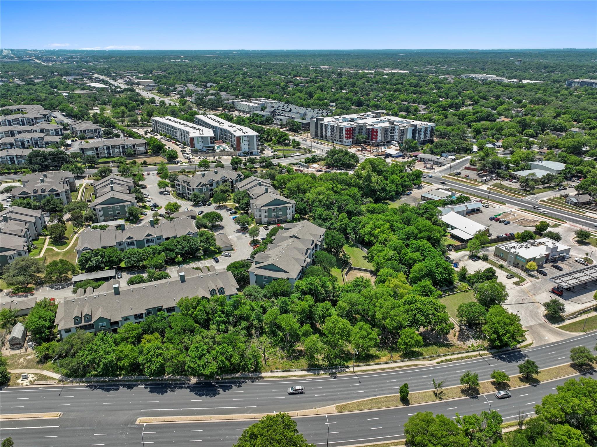 4th image of 301 E Stassney Ln, Austin, TX 78745 | MLS# 2929690