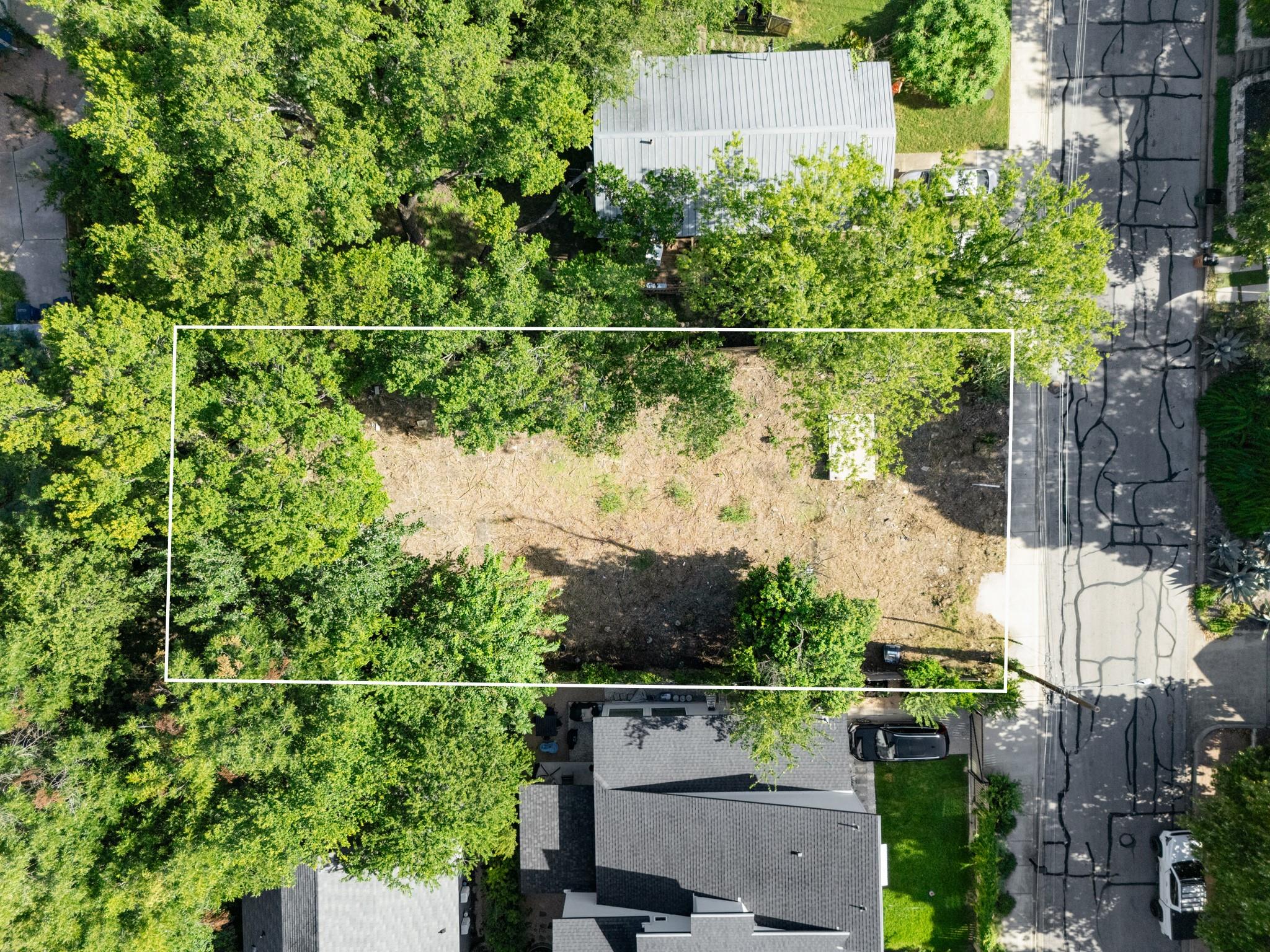 2nd image of 2006 Alamo St, Austin, TX 78722 | MLS# 8294210
